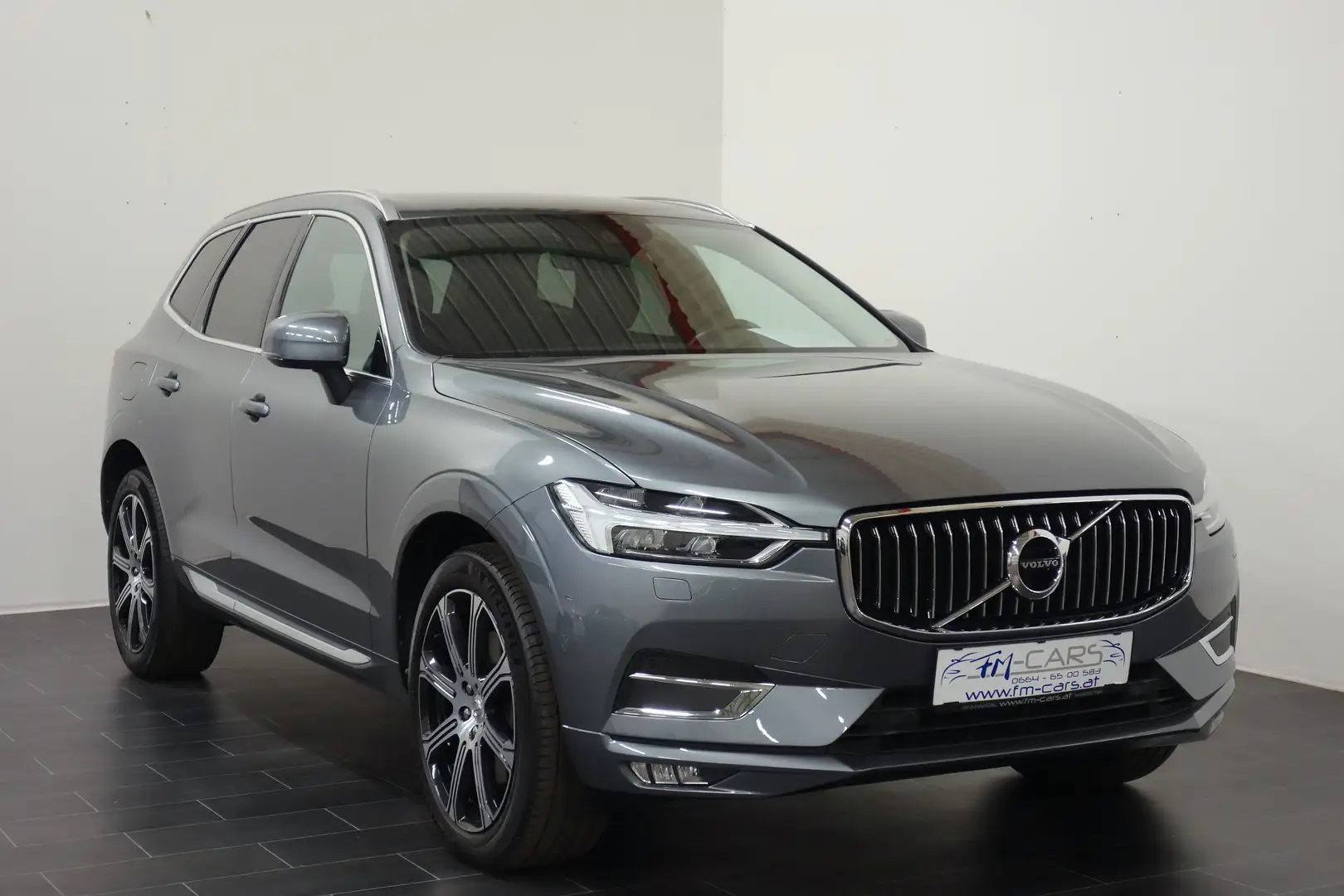 Volvo XC60 B4 Inscription AWD Geartronic *AHV*GARANTIE*TOP* Grau - 1
