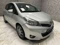 Toyota Yaris 1,33 dVVT-i Life **93.816km** Zilver - thumbnail 1