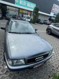 Berline essence (moteur 2.0L, 116 cv),