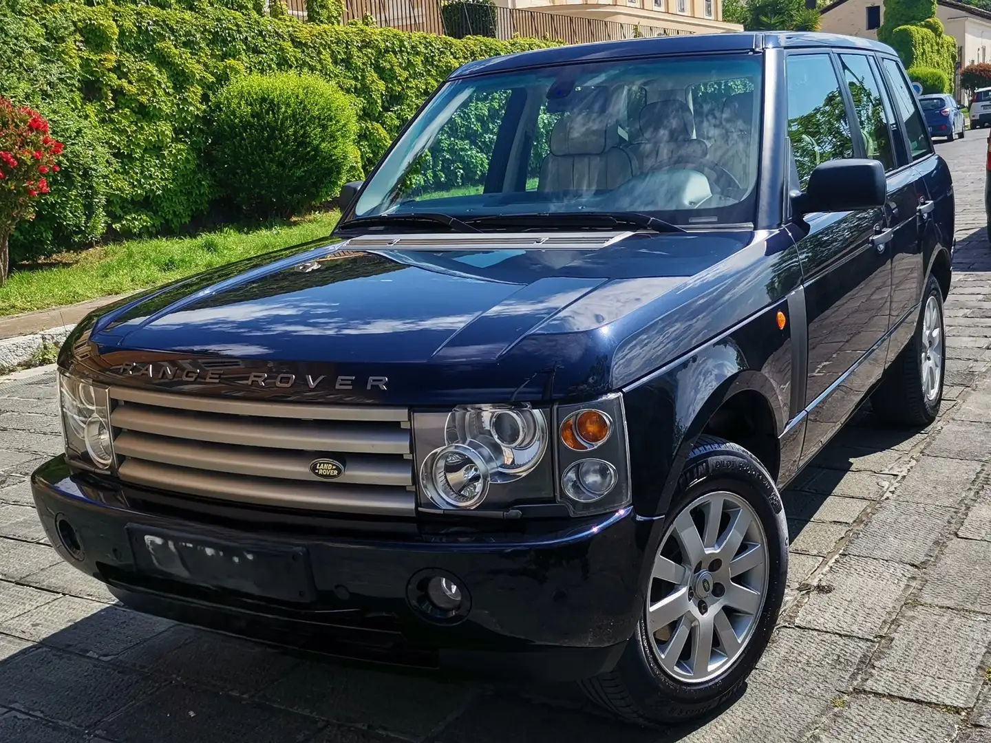 Land Rover Range Rover - 1