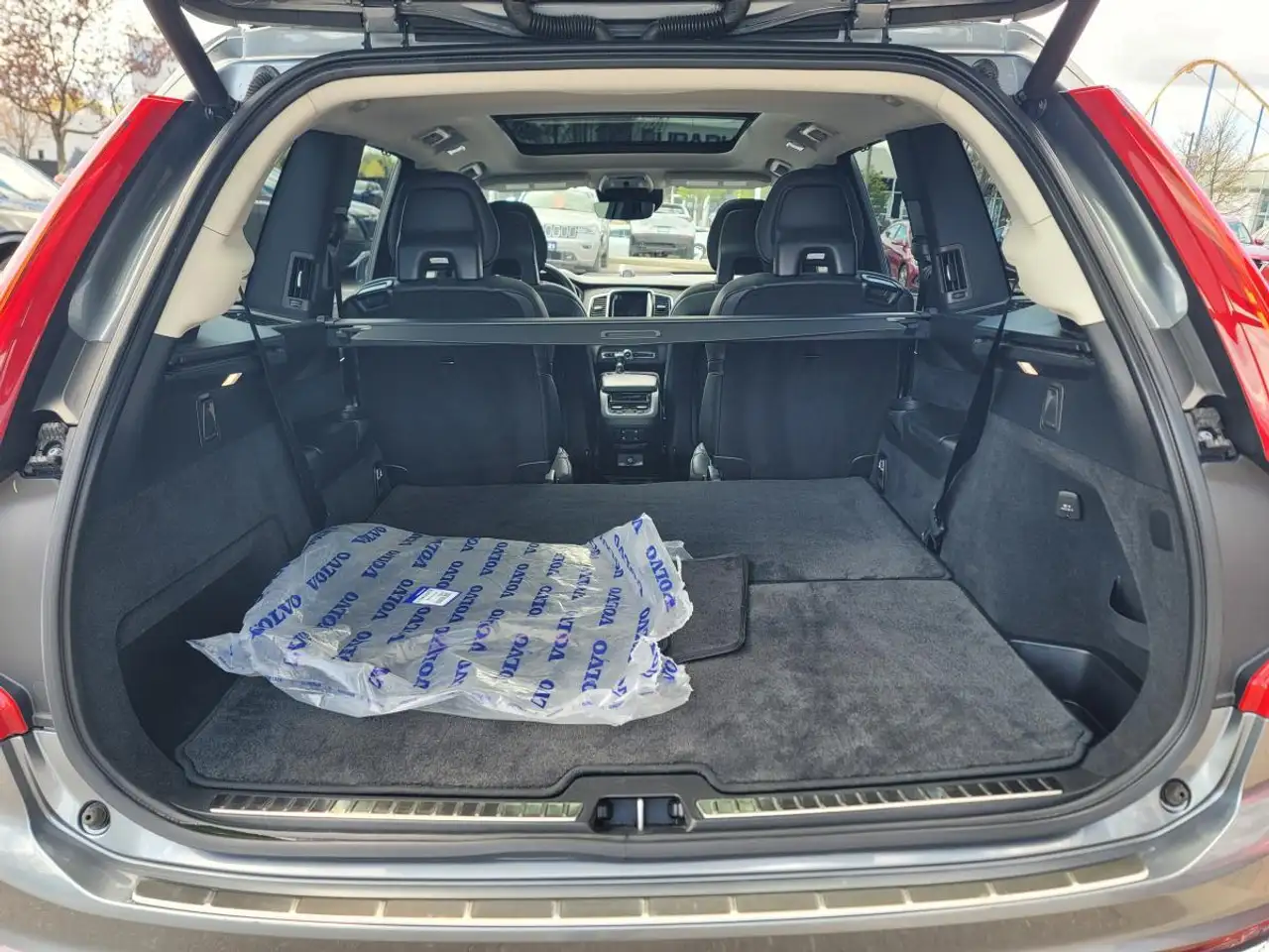 Volvo XC90 снимка Volvo XC90