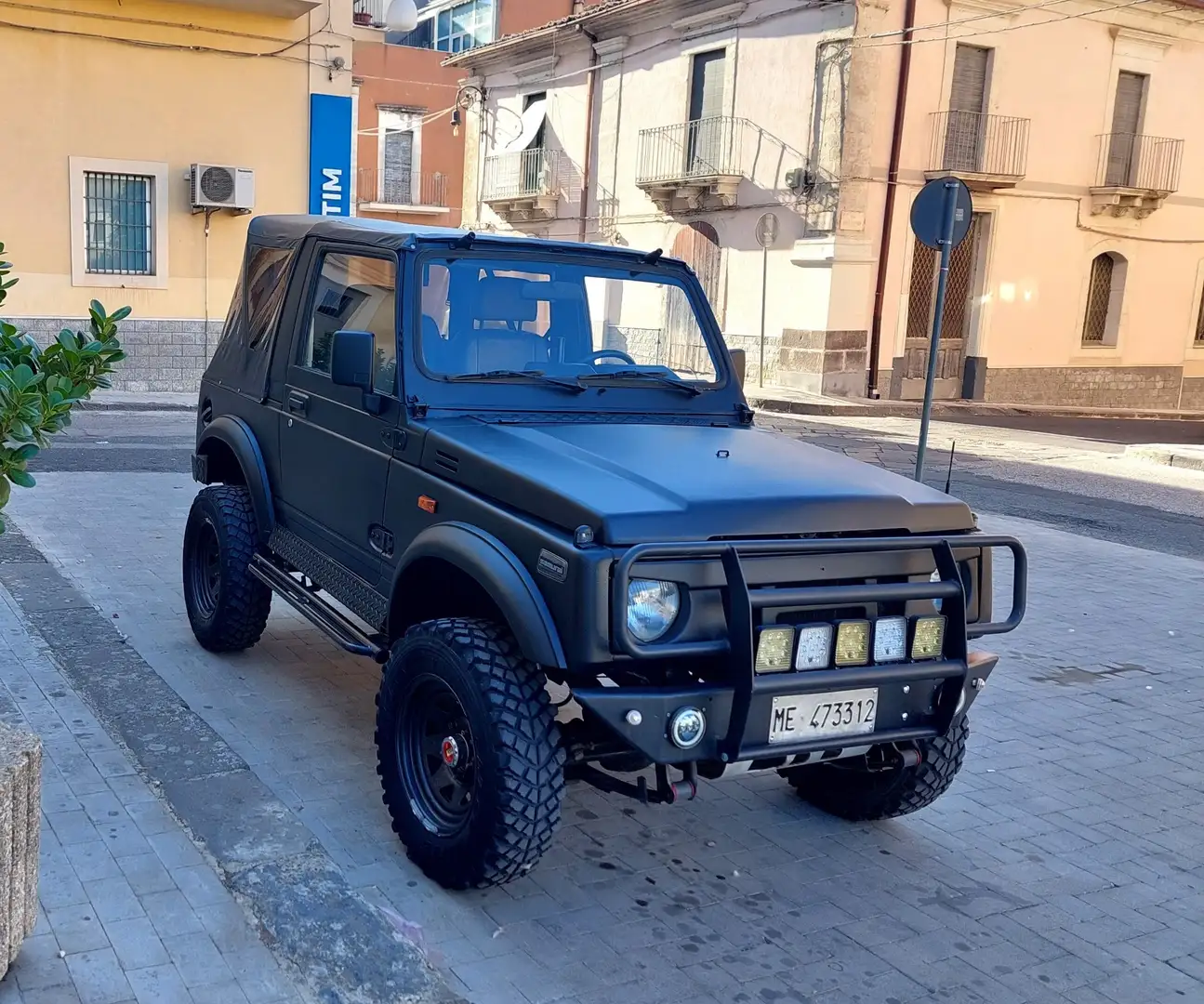 Suzuki SJ Samurai - 1