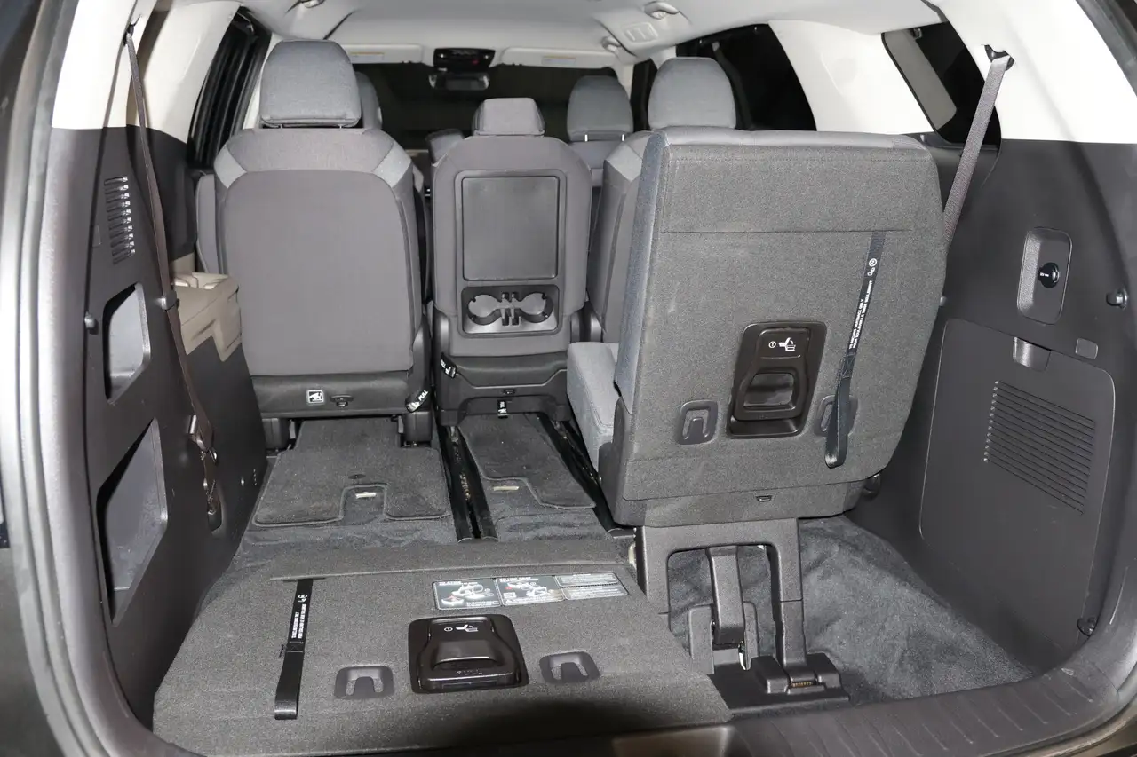 Kia Carnival fotografie Kia Carnival