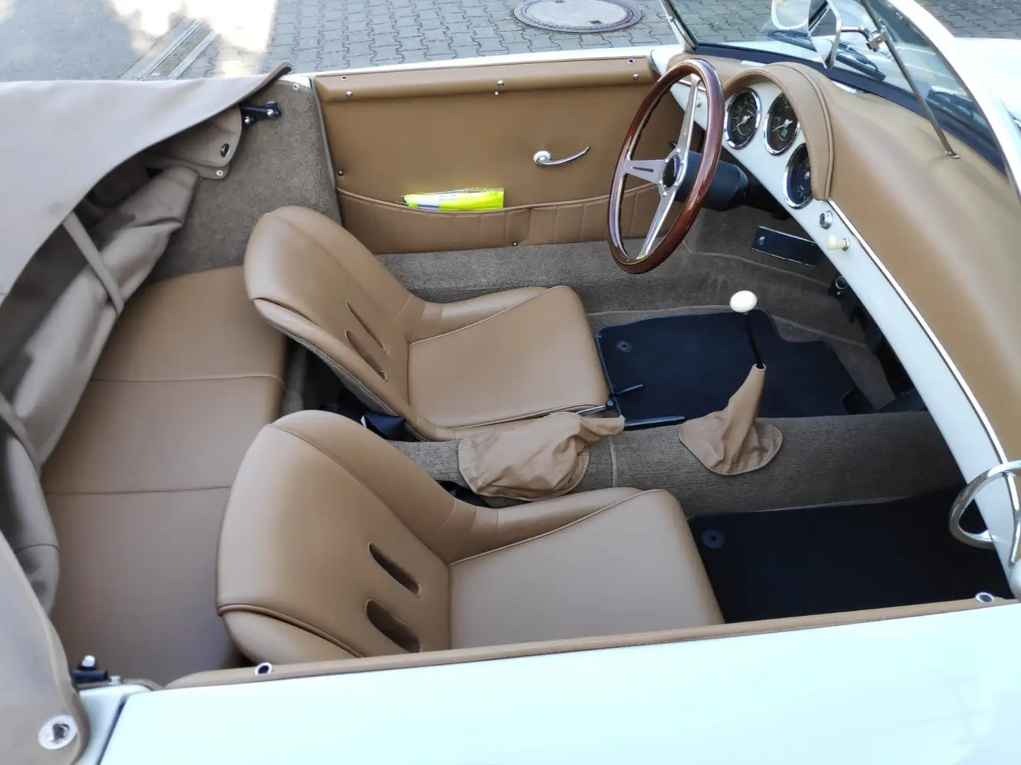Porsche 356 Beige - 2