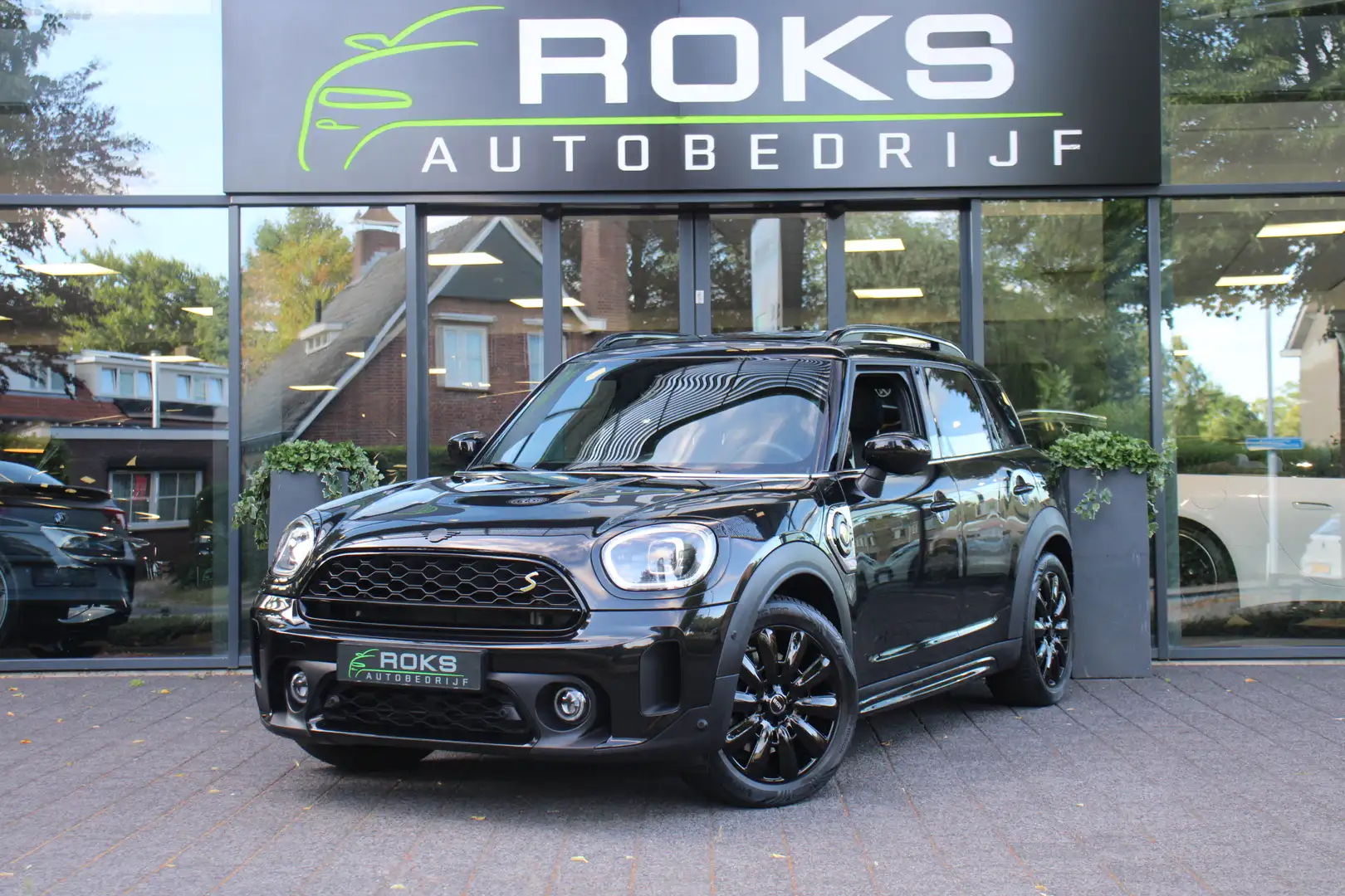 MINI Cooper S Countryman Mini 2.0 E ALL4 Black-Optic Camera/Keyless/Memory/ Zwart - 1