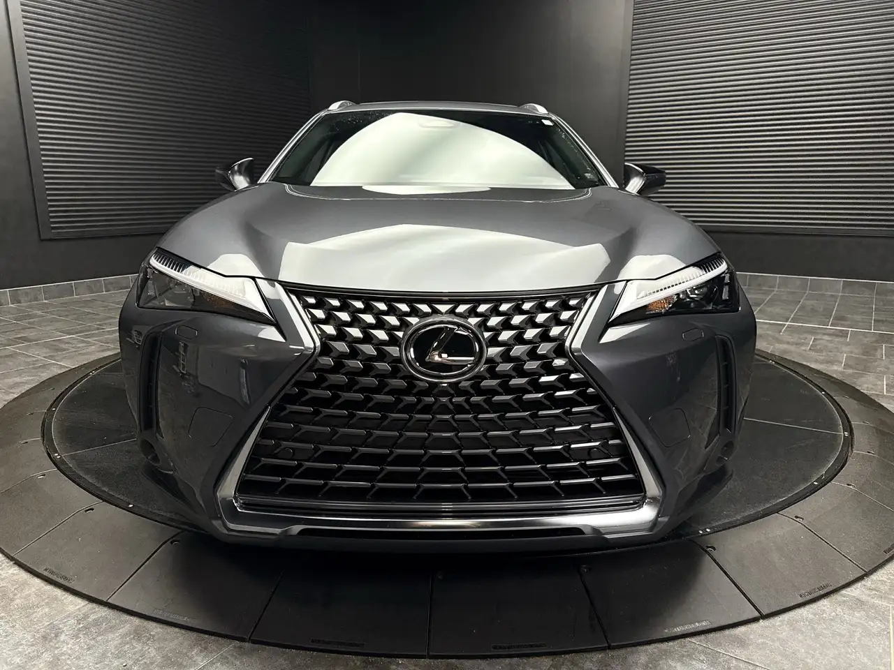 Lexus UX снимка Lexus UX