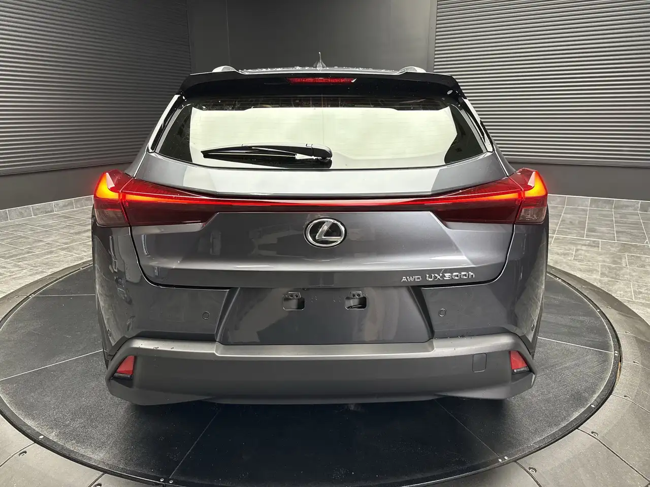 Lexus UX снимка Lexus UX