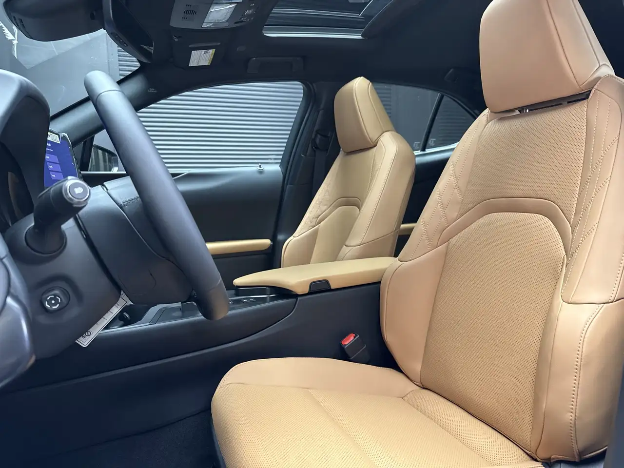 Lexus UX снимка Lexus UX