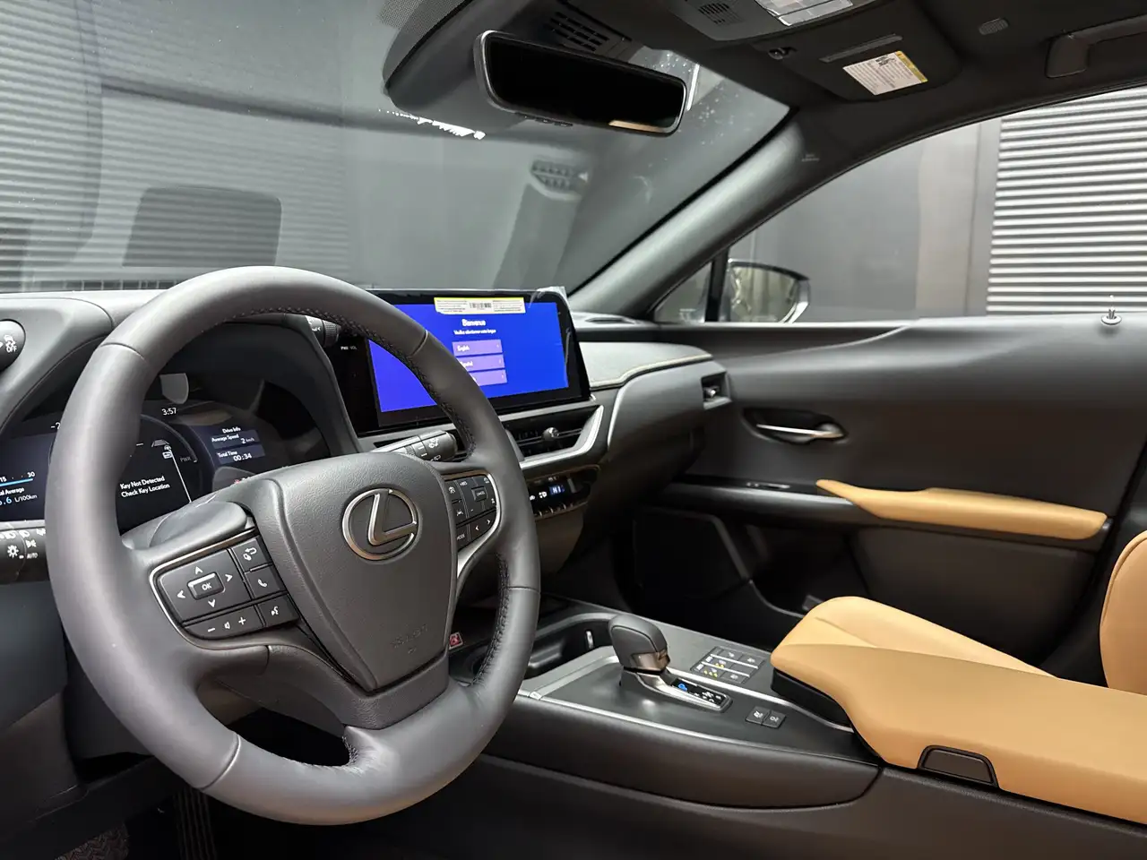 Lexus UX снимка Lexus UX