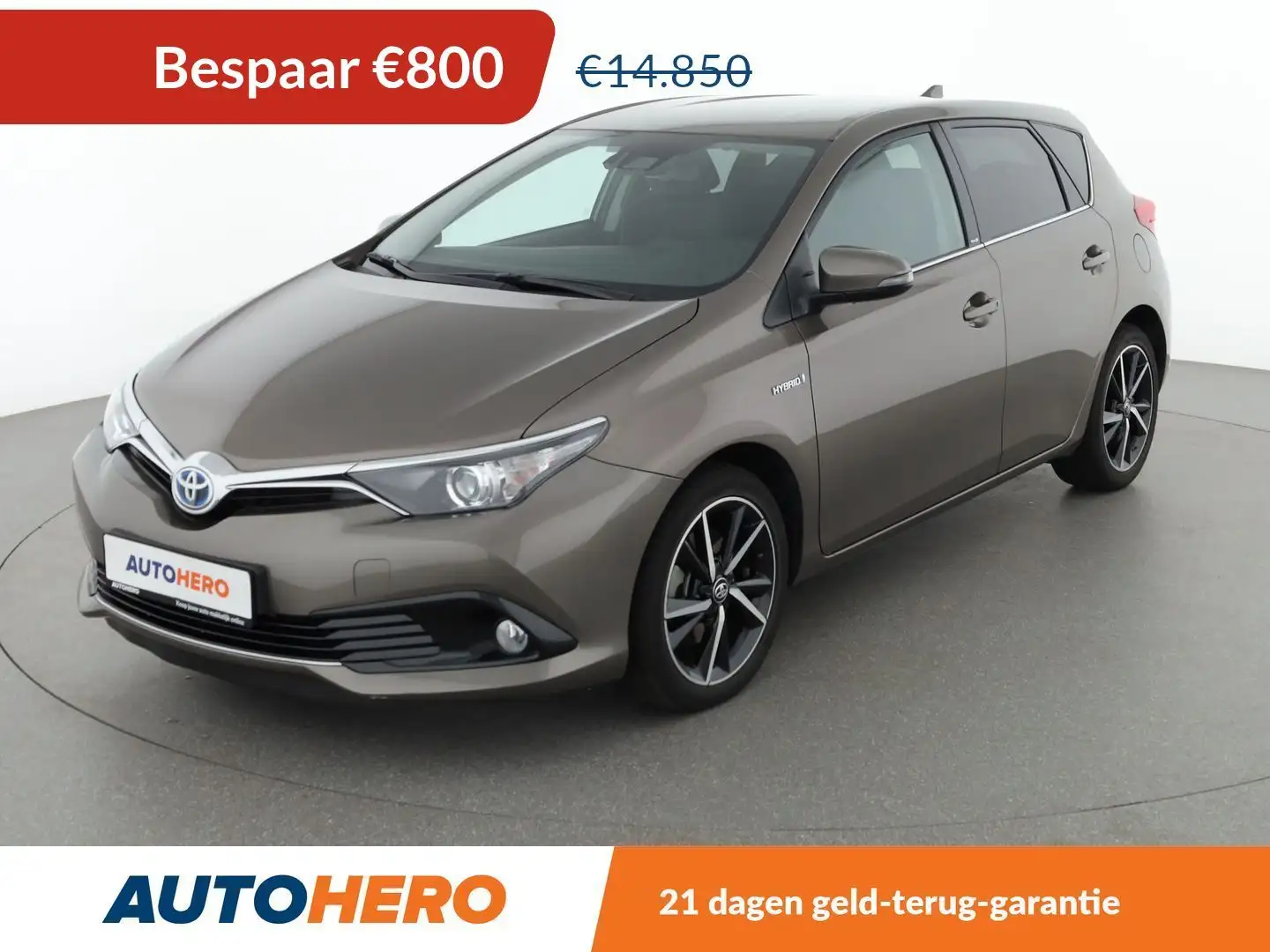 Toyota Auris 1.8 Hybrid Edition-S+ Grijs - 1