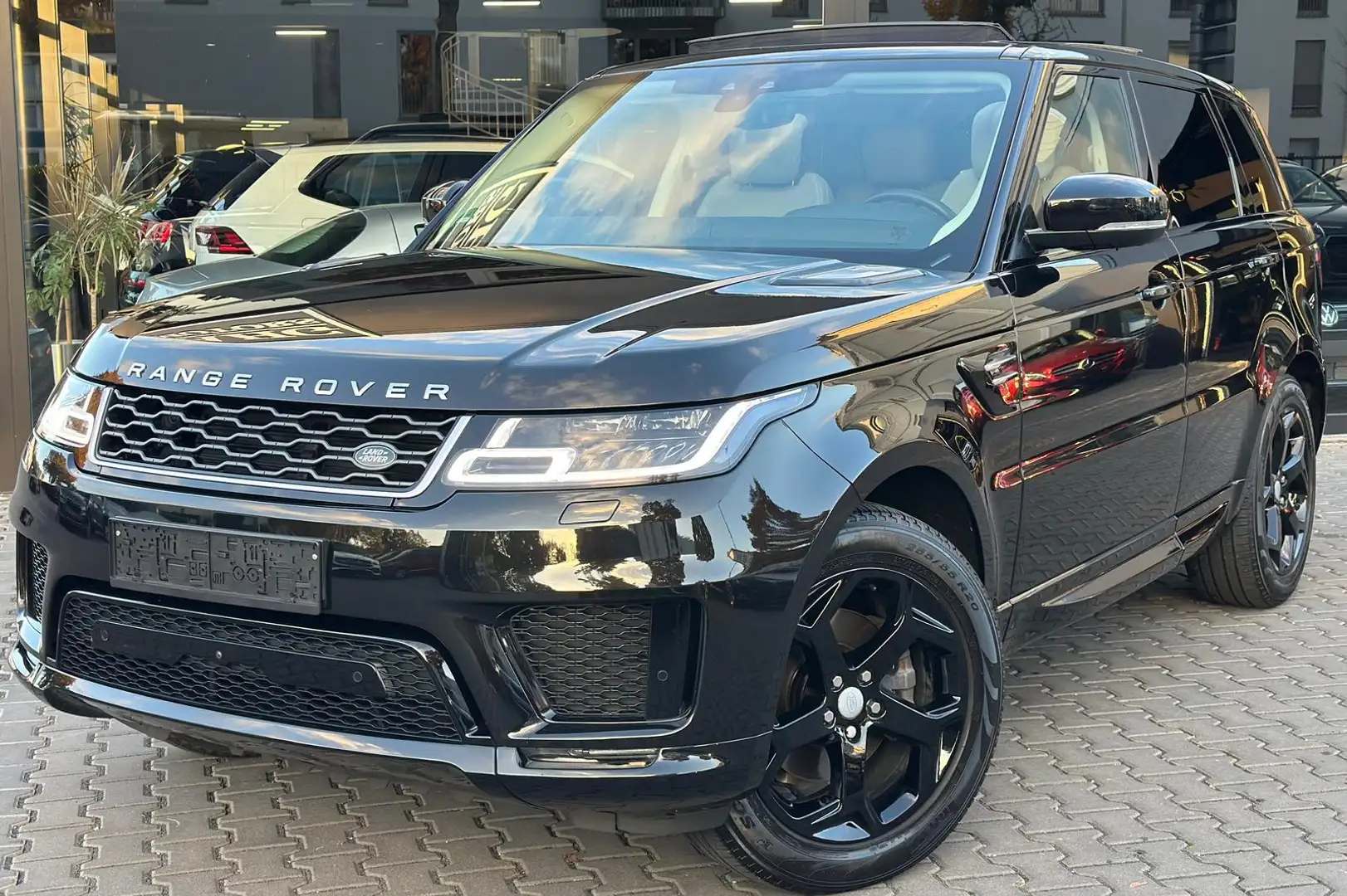 Land Rover Range Rover Sport SDV6 HSE PANO MATRIX STANDHEIZ Schwarz - 2
