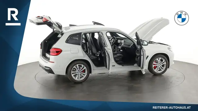 BMW X3 view 12