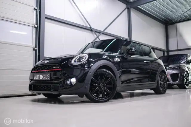 MINI John Cooper Works Mini 2.0 S JCW Package | Kuipstoelen | JCW exhaust