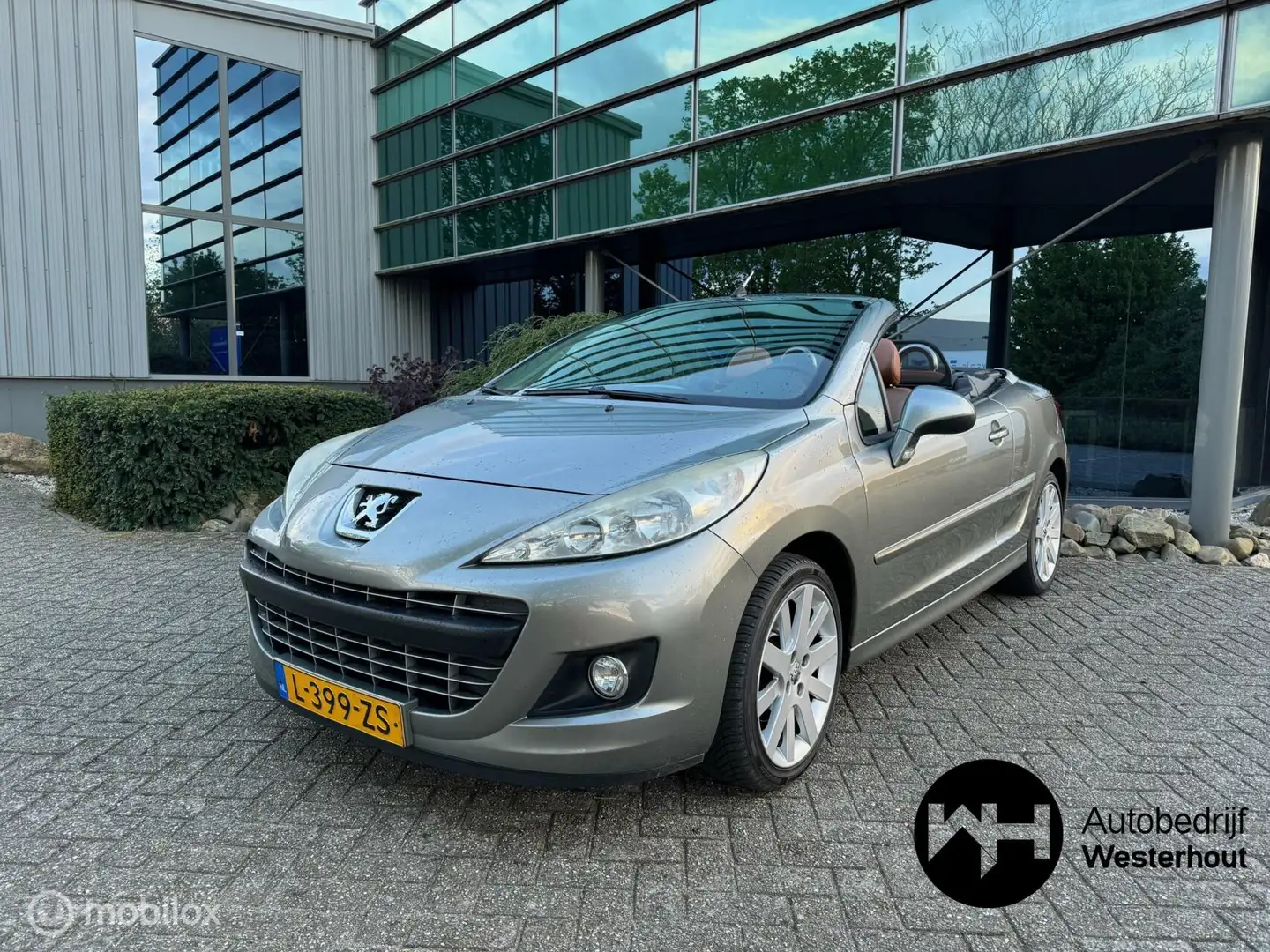 Peugeot 207 CC 1.6 VTi Cabrio leder stoelverwarming nieuwe APK Grijs - 1