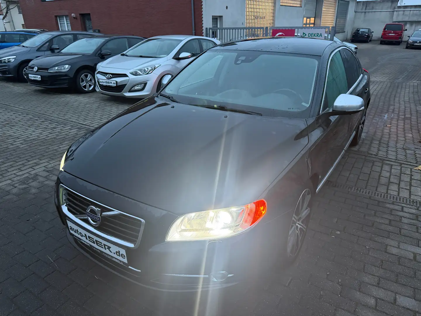 Volvo S80 D2 Summum Xenon, Sitzheizung, AHK Schwarz - 2