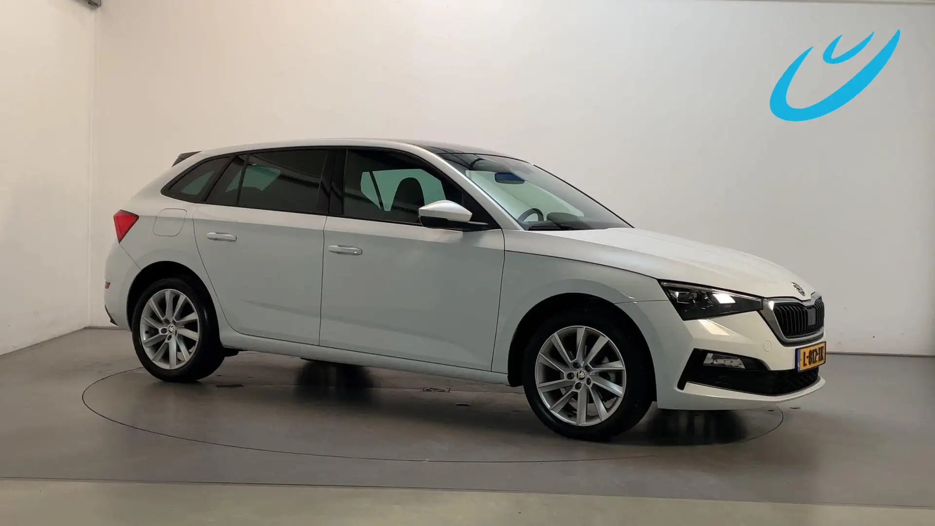 Skoda Scala 1.0 TSI Sport Business Panoramadak Virtual Cockpit Wit - 1