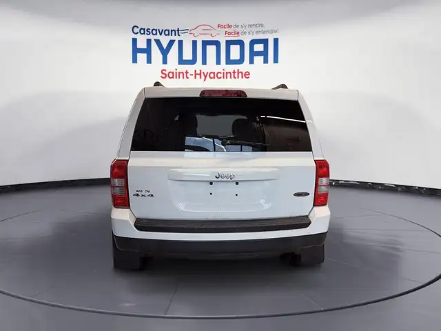 Jeep Patriot 2012 — photo 8