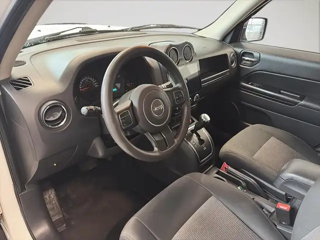 Jeep Patriot 2012 — photo 4