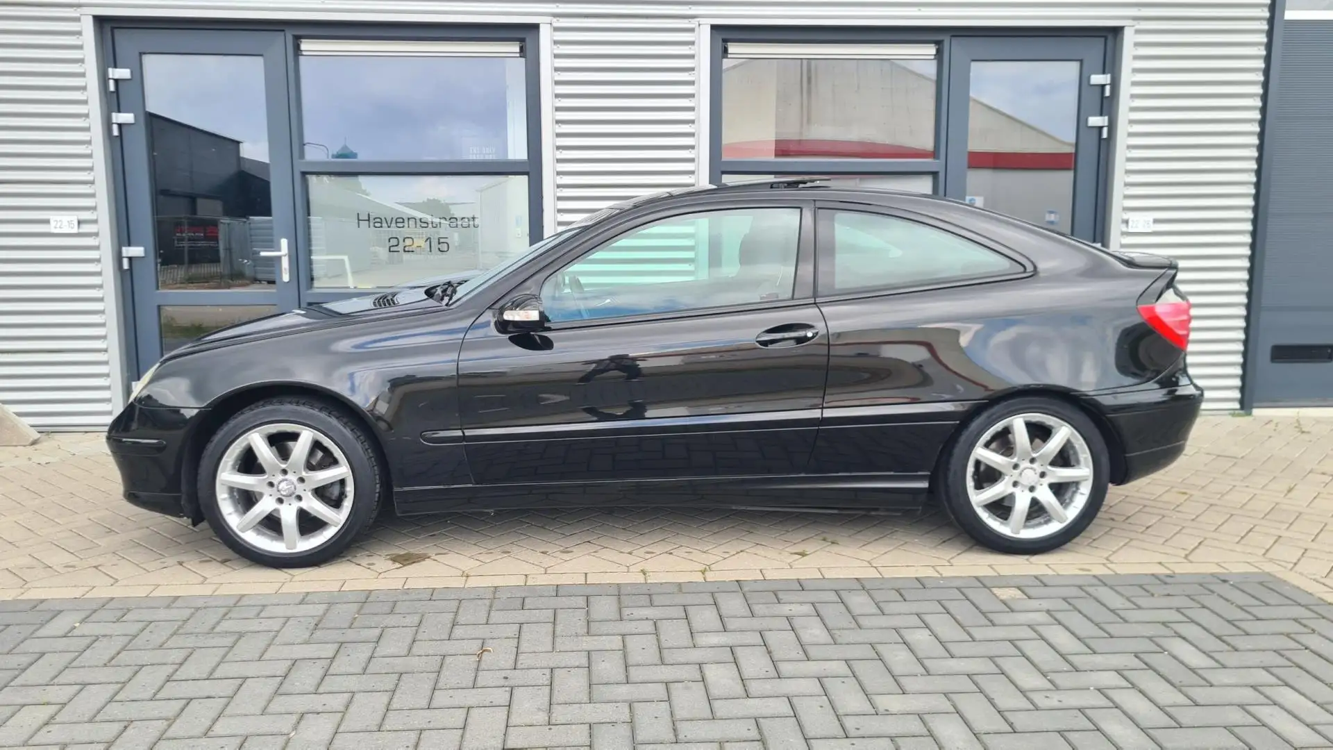 Mercedes-Benz C 230 Sportcoupé K. Black - 2