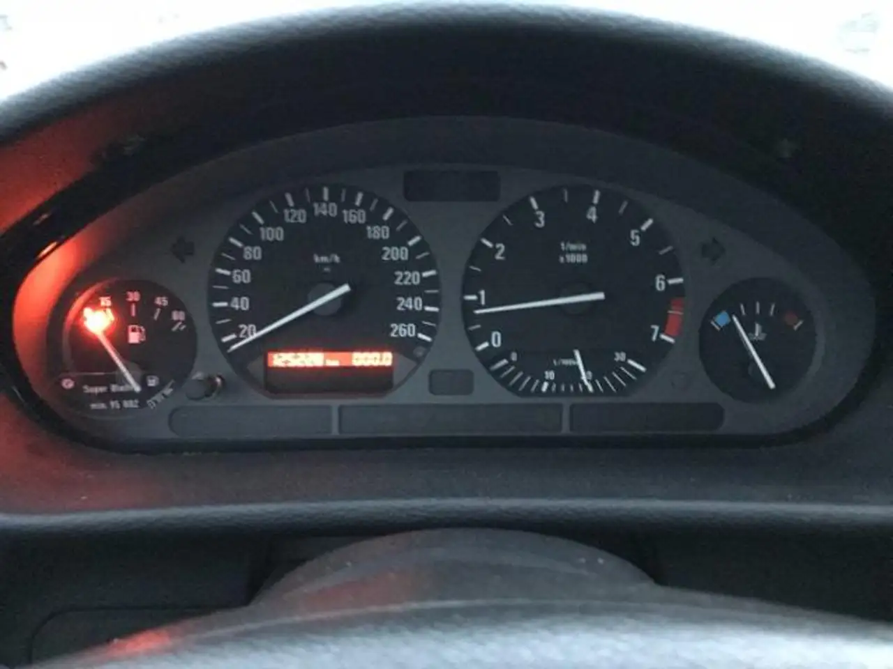 BMW 320i - 150 ch - TOIT OUVRANT