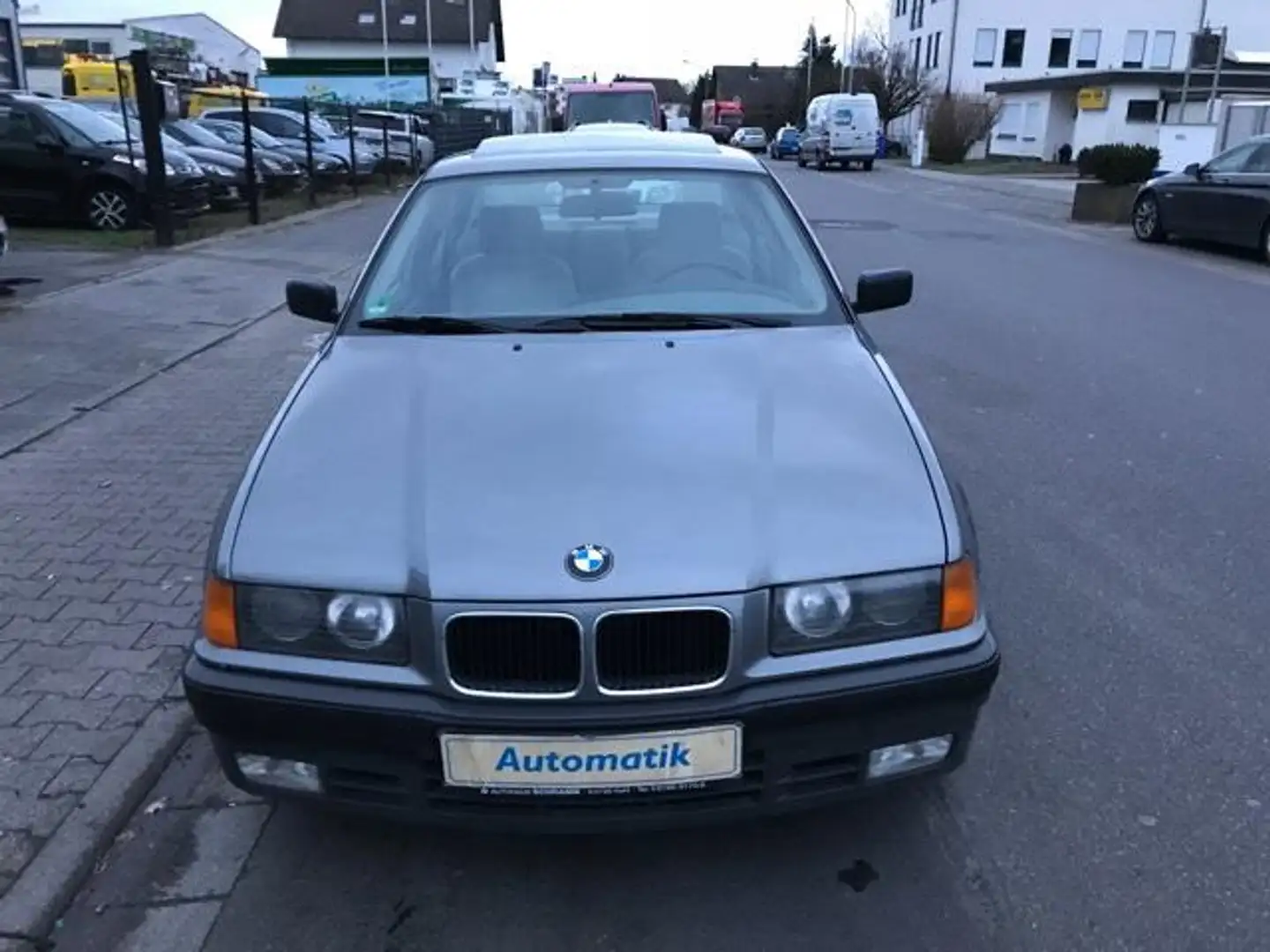 BMW 320 3er Сірий - 2