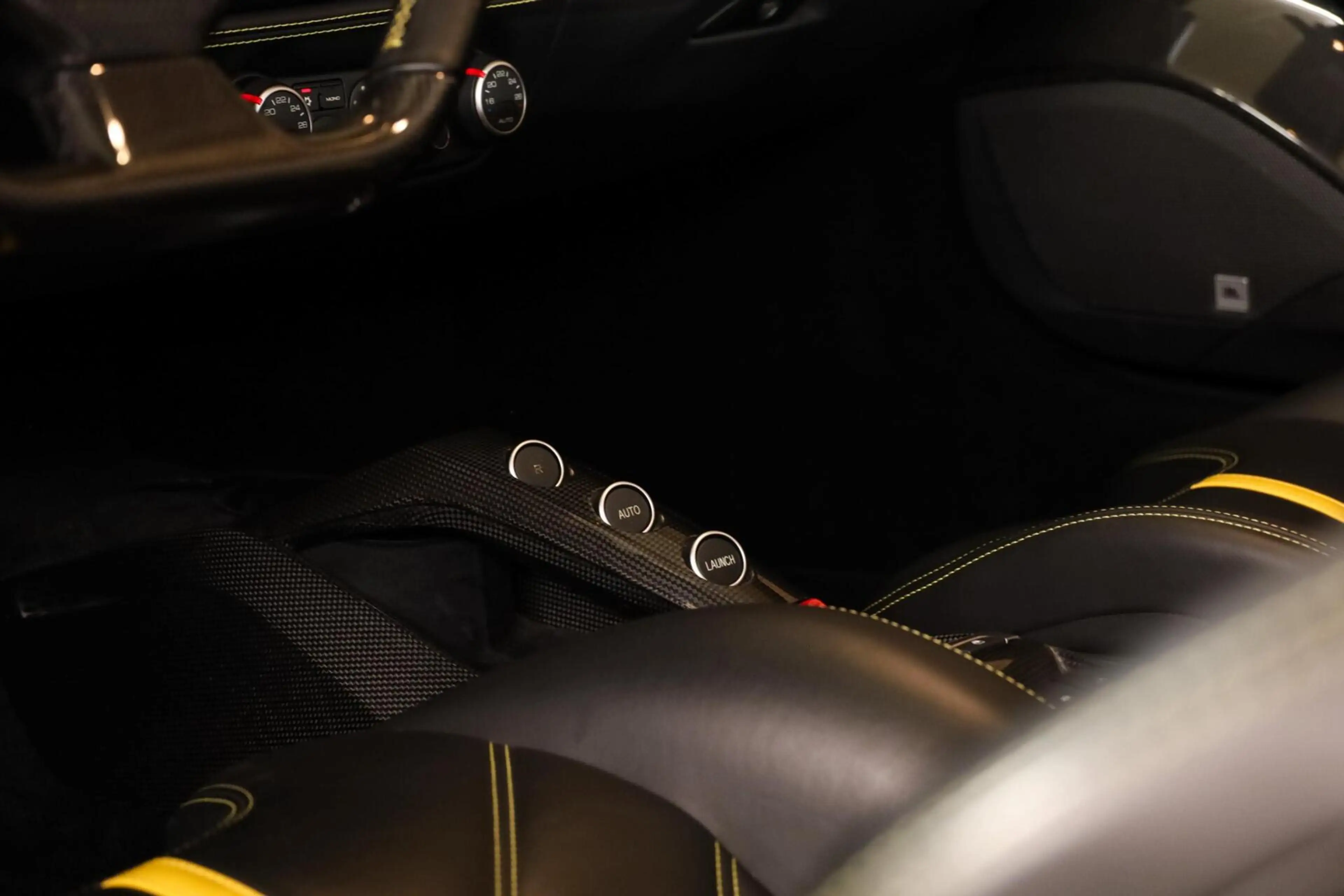 Ferrari 488 3.9 Spider HELE|Full Carbon|JBL|Lift|Pass Display| — photo 47