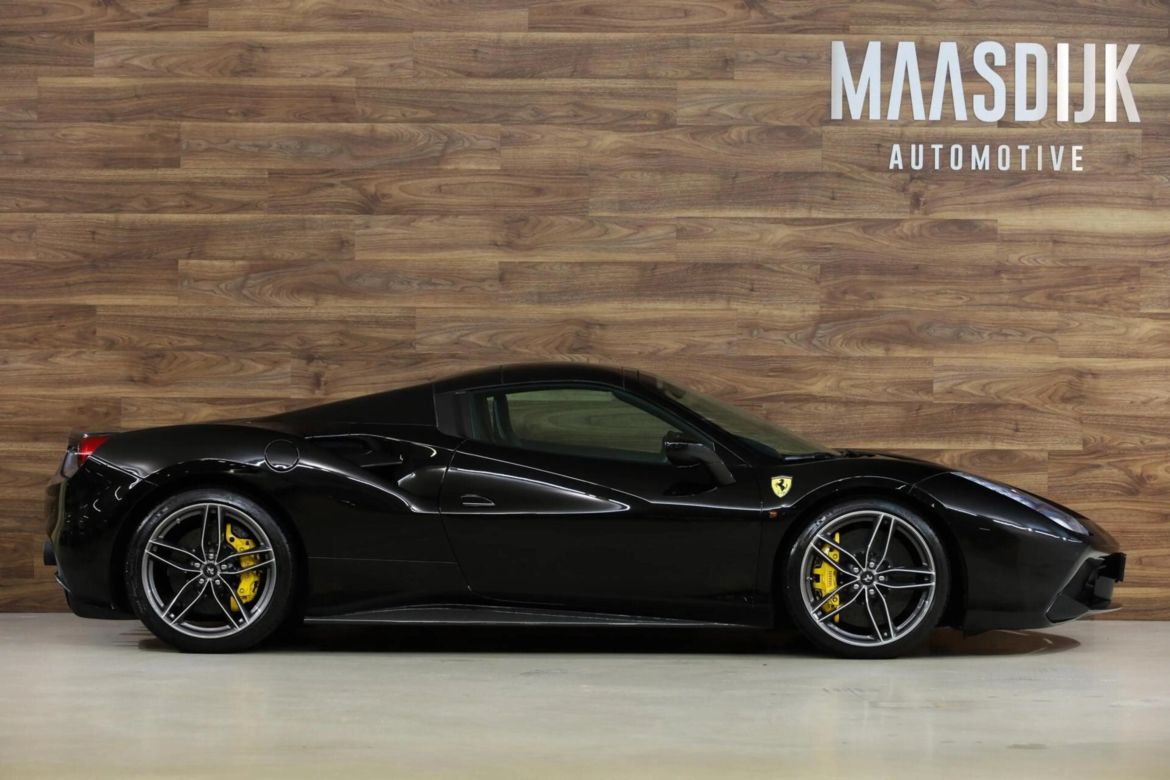 Ferrari 488 3.9 Spider HELE|Full Carbon|JBL|Lift|Pass Display| — photo 7