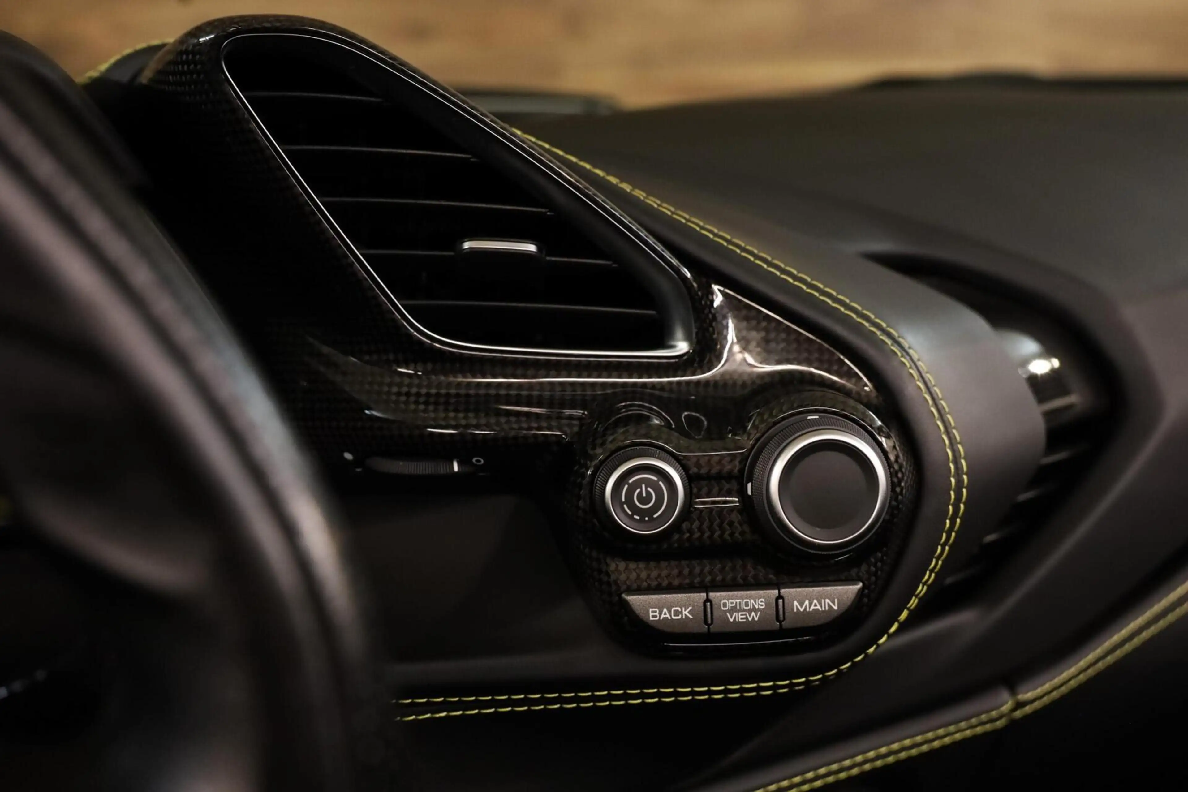 Ferrari 488 3.9 Spider HELE|Full Carbon|JBL|Lift|Pass Display| — photo 43