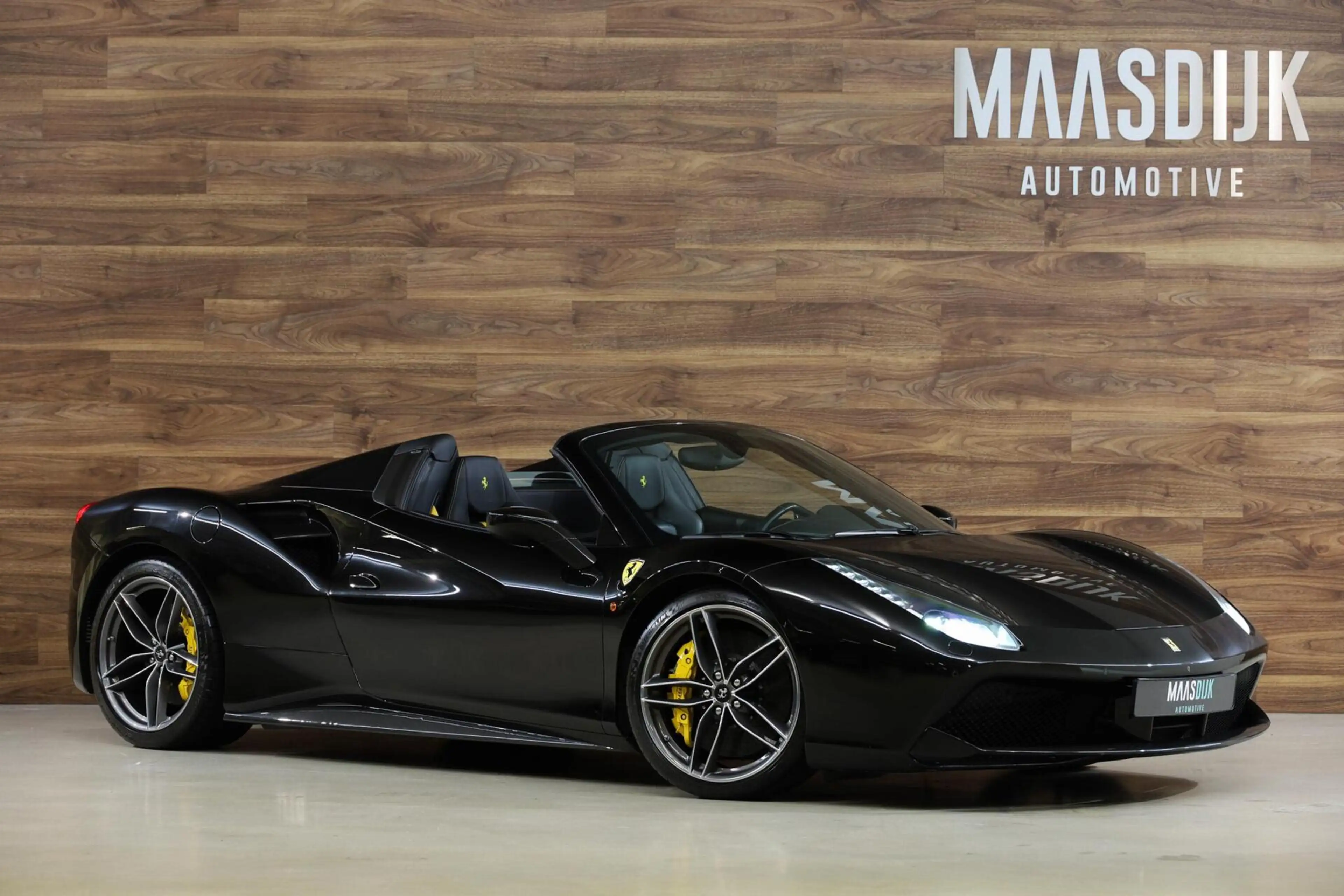 Ferrari 488 3.9 Spider HELE|Full Carbon|JBL|Lift|Pass Display| — photo 5