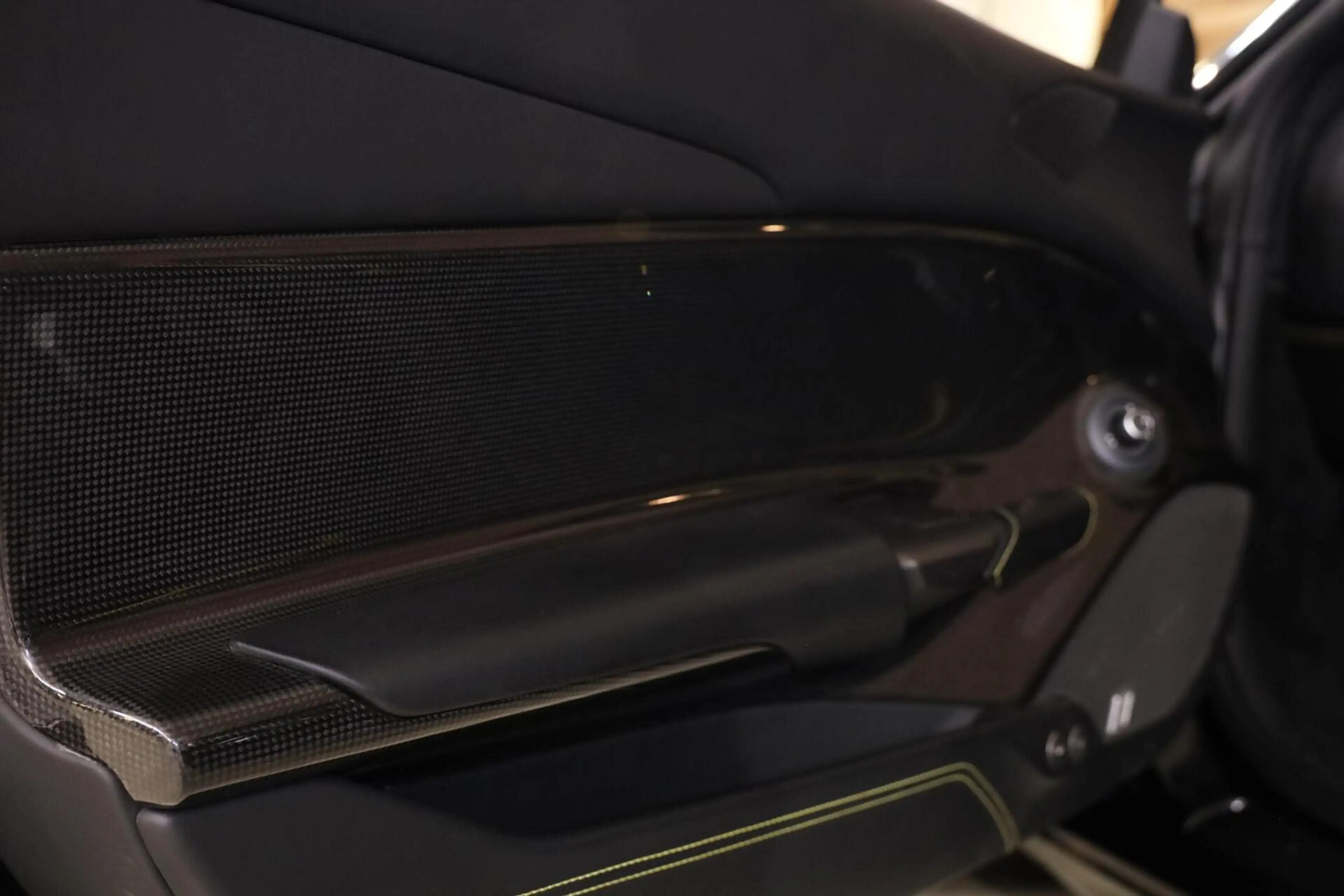 Ferrari 488 3.9 Spider HELE|Full Carbon|JBL|Lift|Pass Display| — photo 23