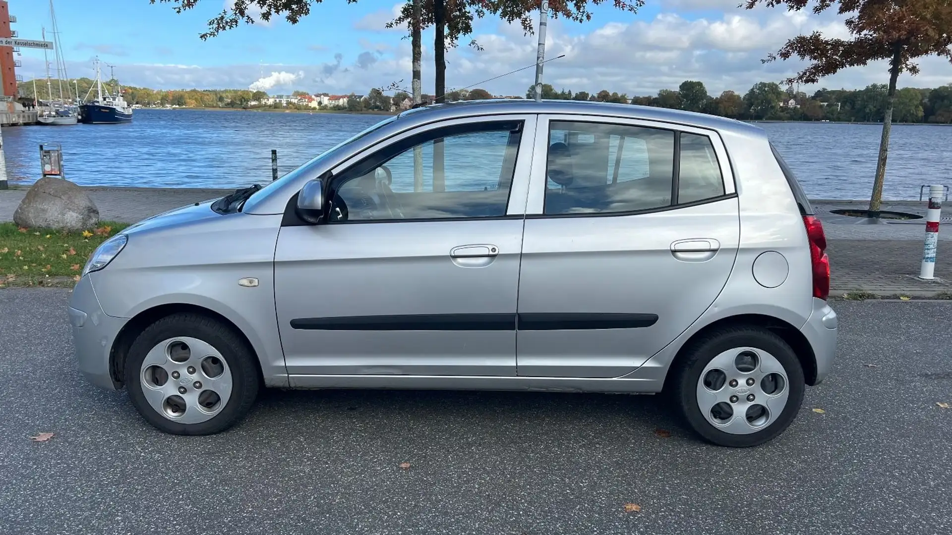 Kia Picanto 1.1 Start HU NEU Silber - 2
