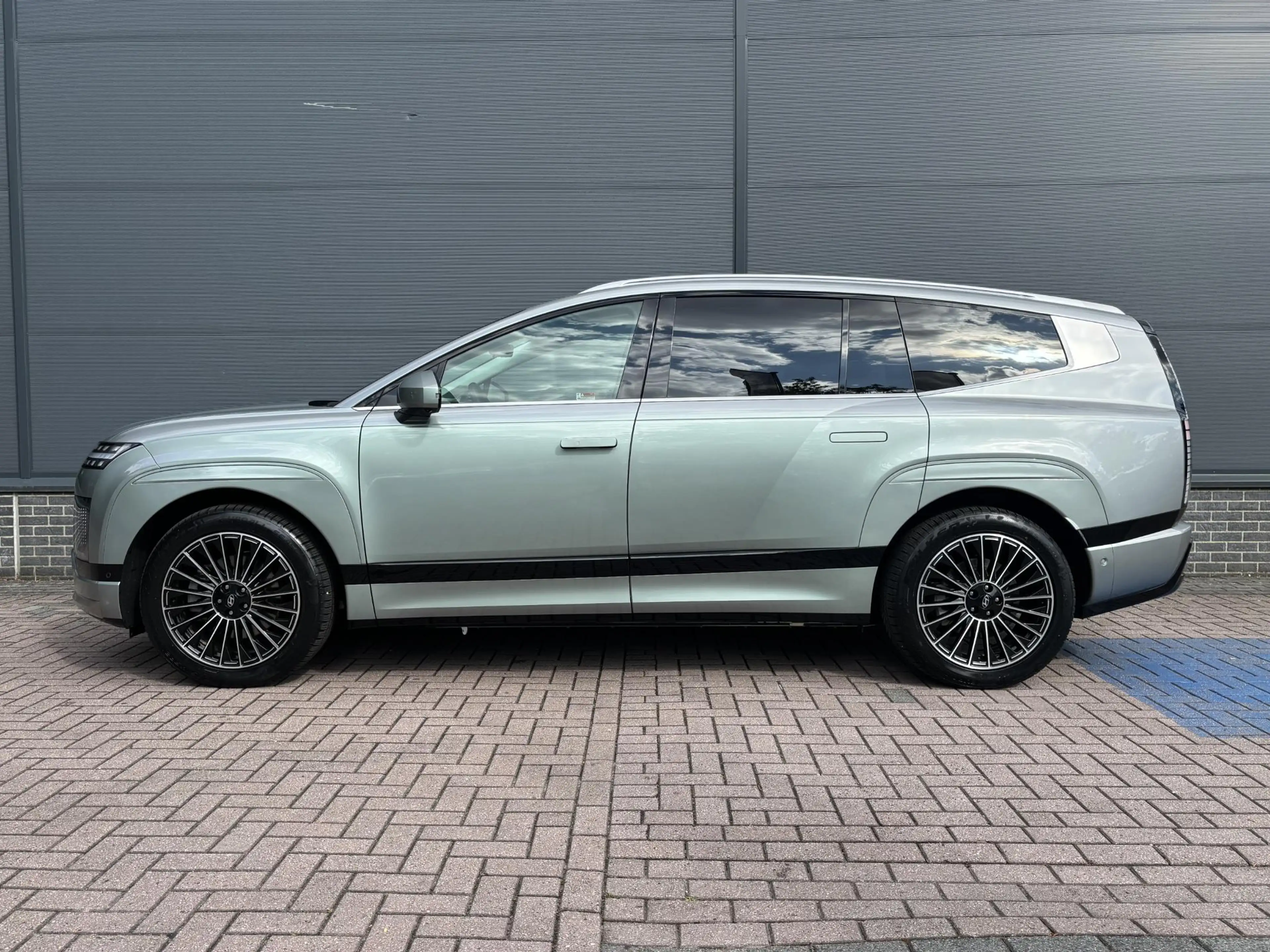 Hyundai IONIQ 9 Lounge AWD 6p. 110.3 kWh / Voor-achter stoelverwar — photo 11