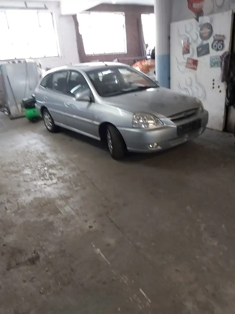 Kia Rio 1.5 LS - 1