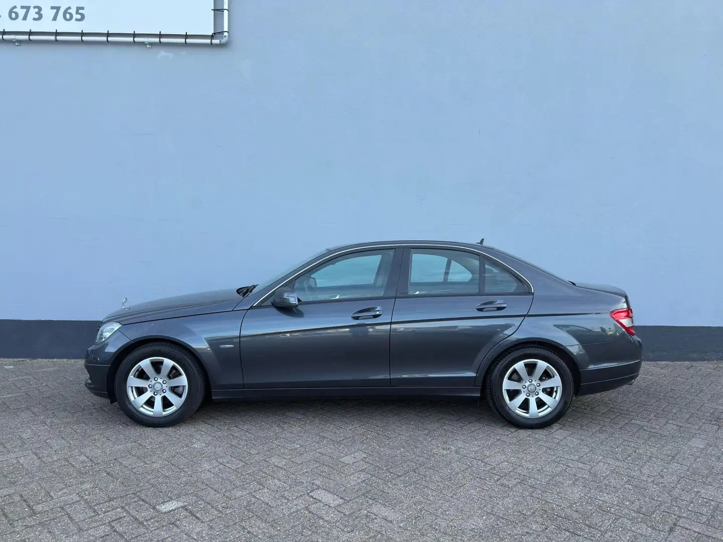 Mercedes-Benz C 180 CGI BlueEFFICIENCY Business Class Grijs - 2