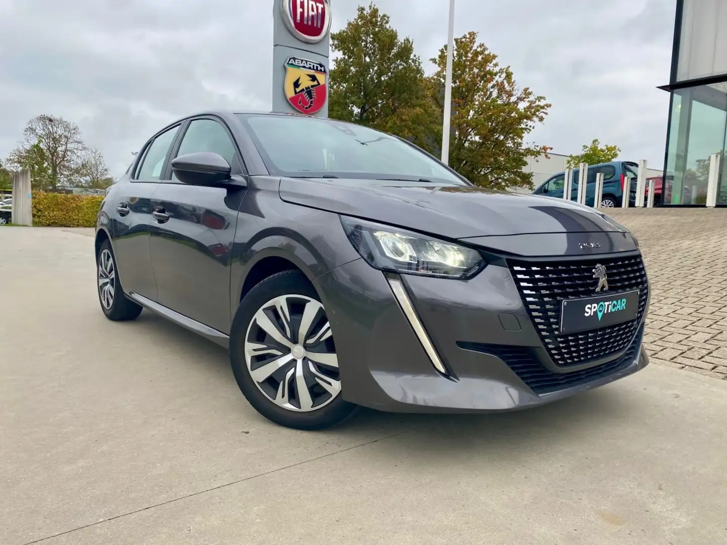 Peugeot 208 Active Gris - 2