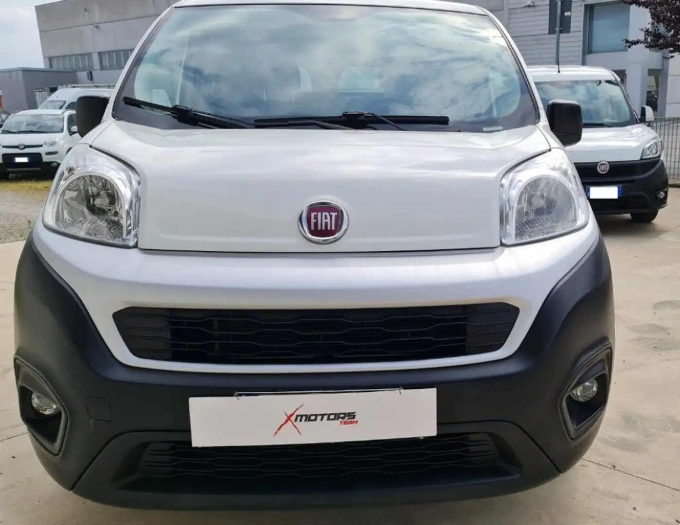 Fiat Fiorino 1.3 MJT 80CV Cargo SX Fehér - 2