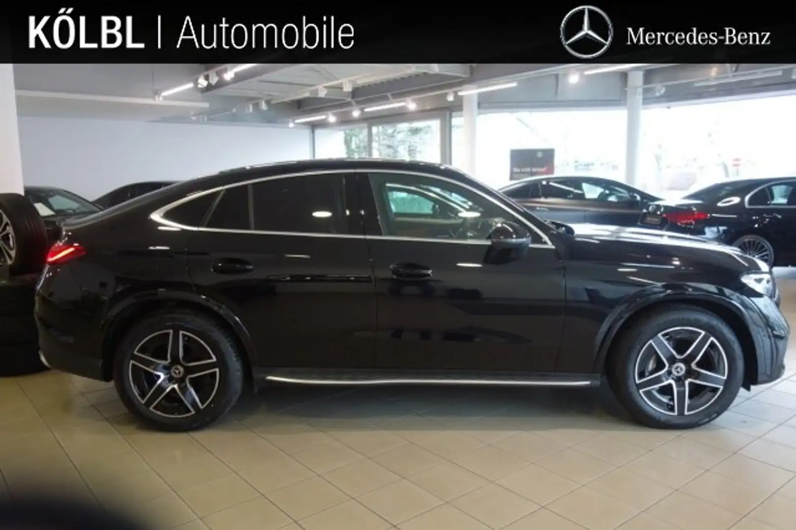 Mercedes-Benz GLC 300 GLC 300 d 4M AMG PANO AHK DISTR MEMO KAMERA WINTER Schwarz - 1