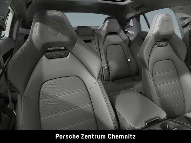 Porsche Panamera view 5