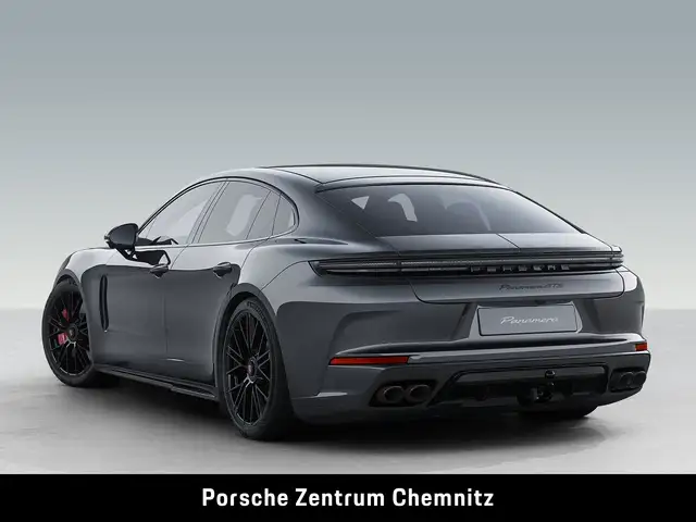 Porsche Panamera view 3