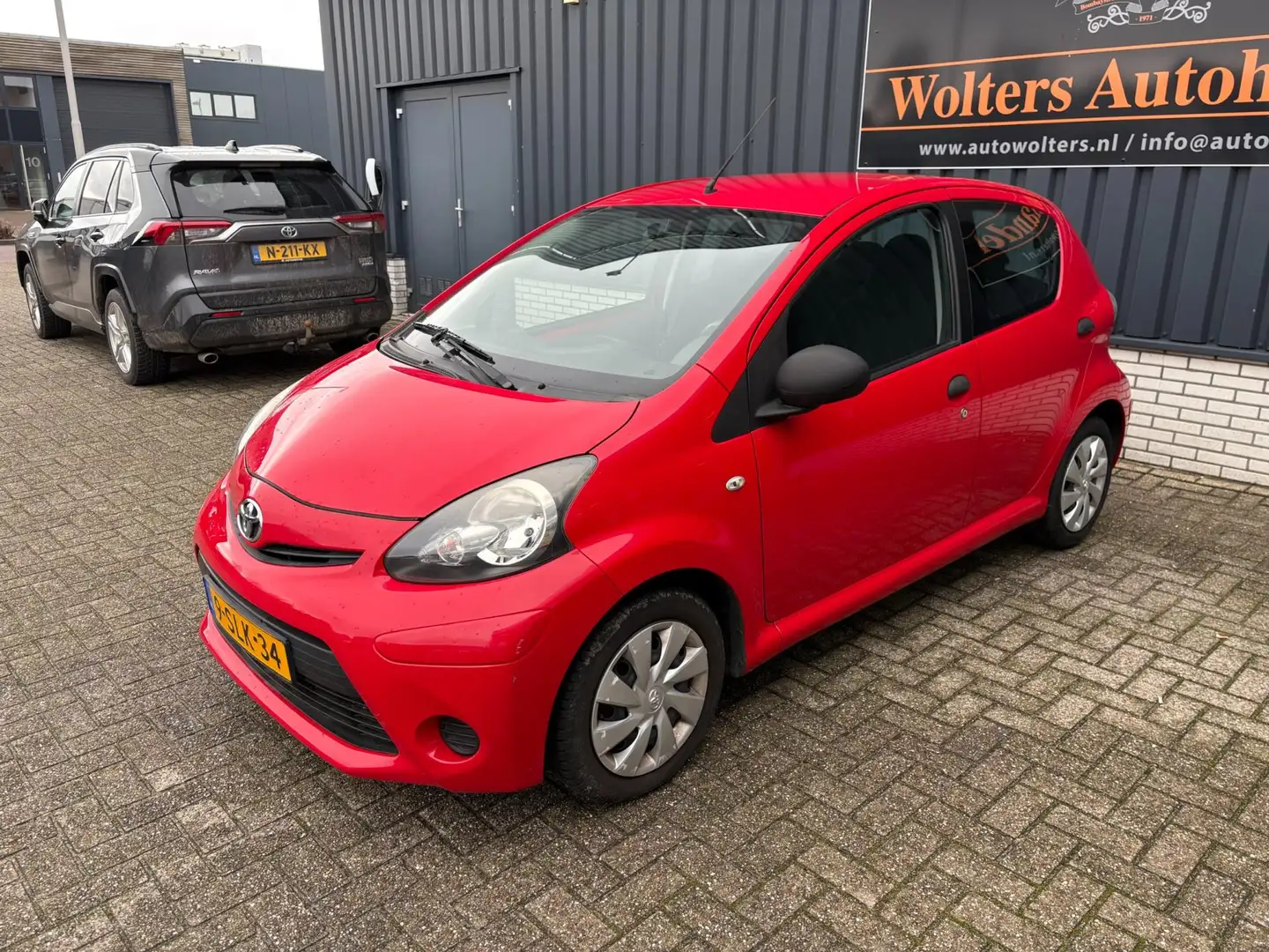 Toyota Aygo 1.0 VVT-i Now *AC Rot - 2