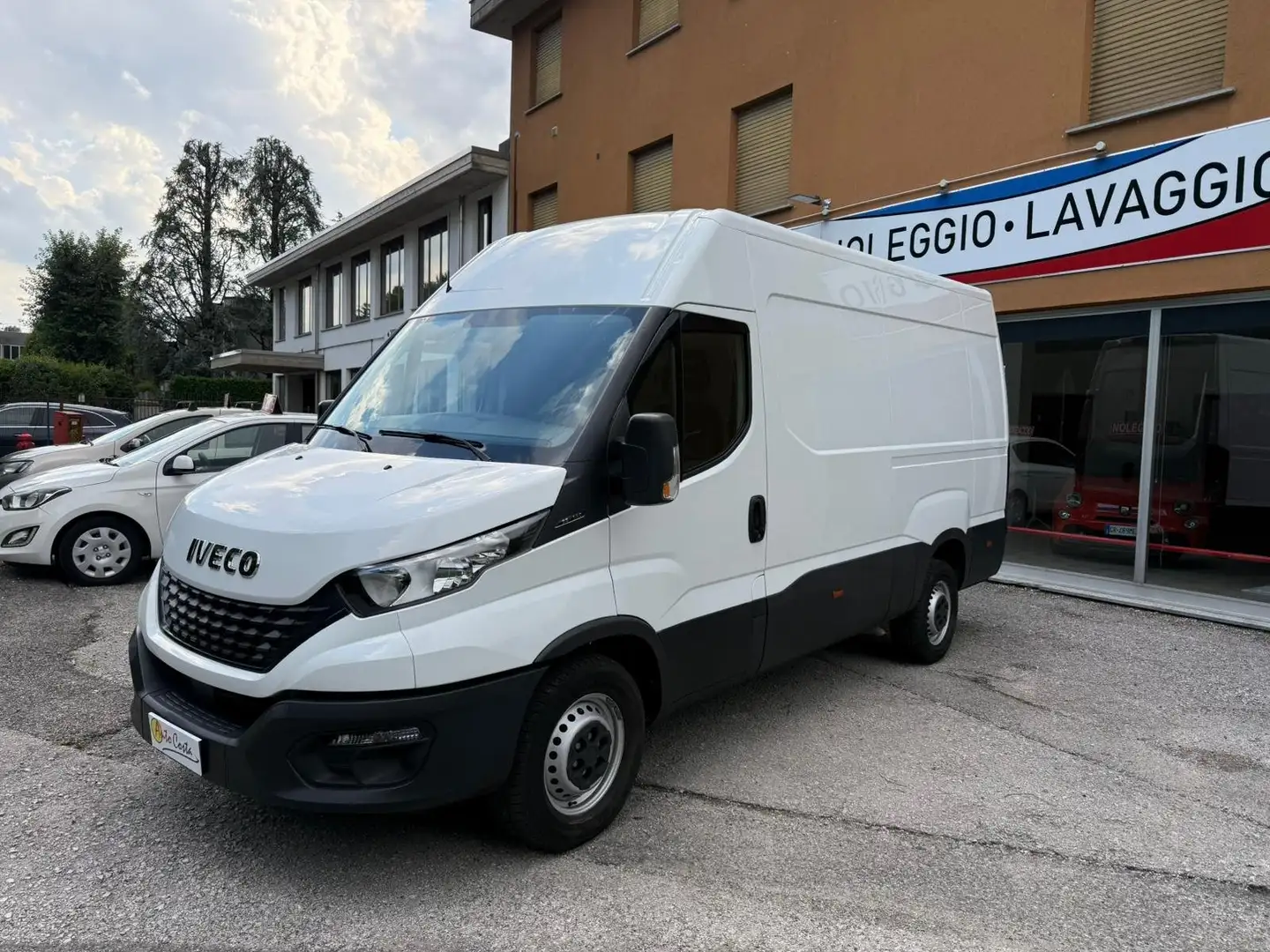Iveco Daily 35S14 LH2 3520 Wit - 1