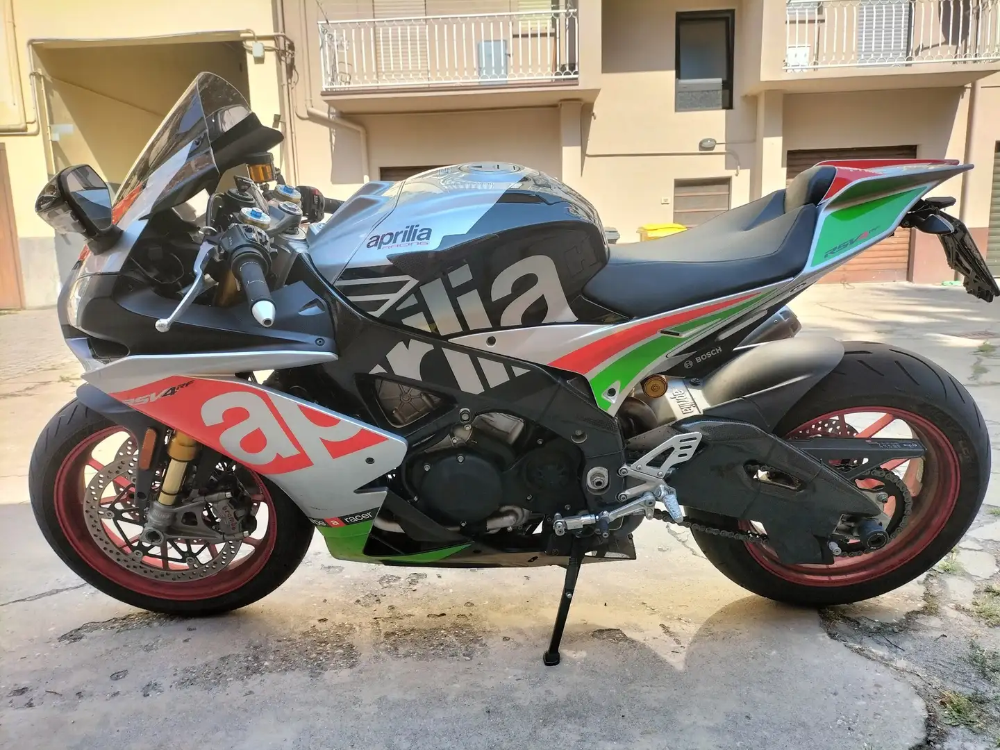 Aprilia RSV4 RF Superpole 2017 Nero - 1