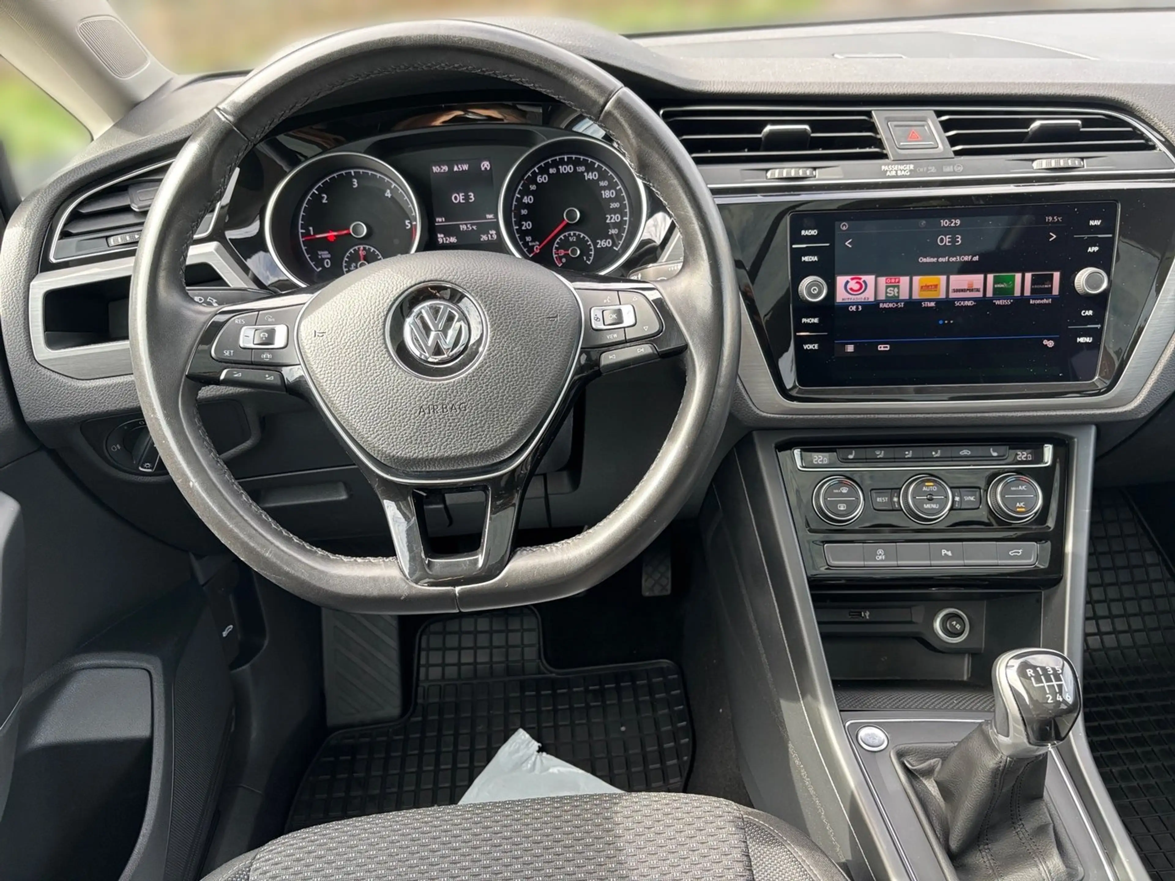 Volkswagen Touran Sky TDI SCR 5-Sitzer — photo 13