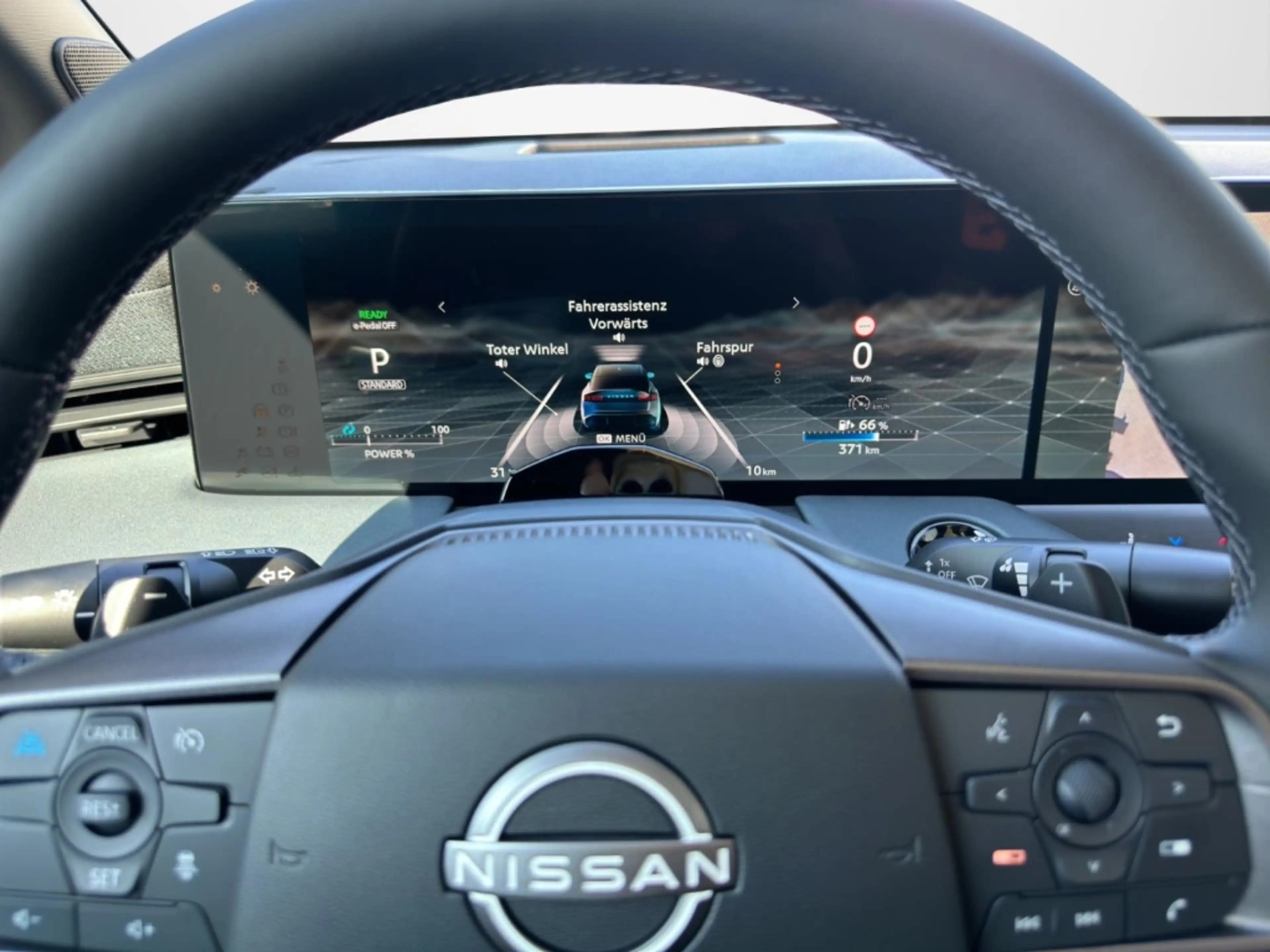 Nissan Leaf 160 kW Evolve Panorama Navi Bose 360 Kamera Massag — photo 11
