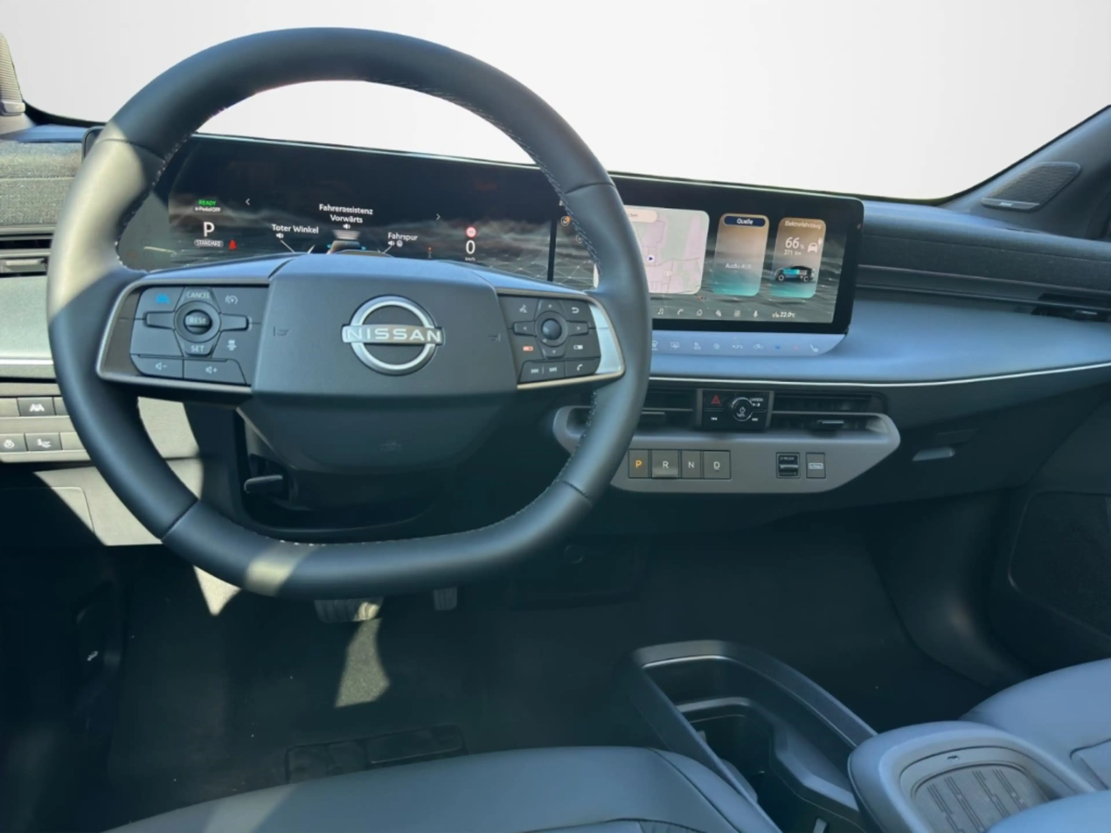Nissan Leaf 160 kW Evolve Panorama Navi Bose 360 Kamera Massag — photo 14