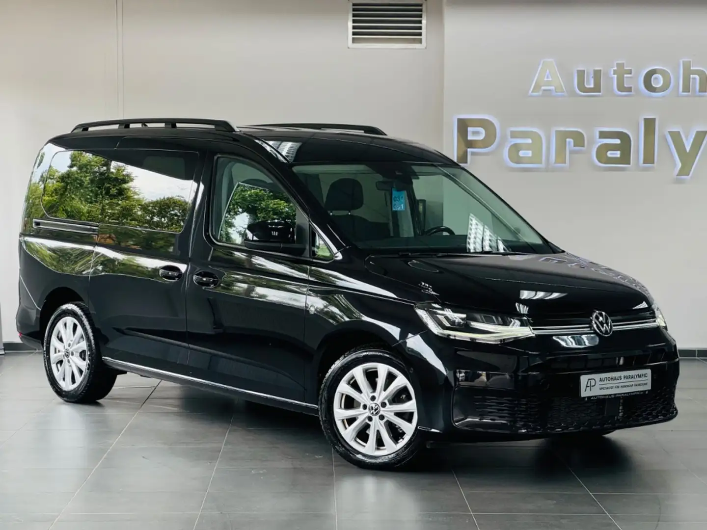 Volkswagen Caddy Life Maxi 2.0 TDI DSG *LED*7-SITZ*NAVI*AHK Schwarz - 1