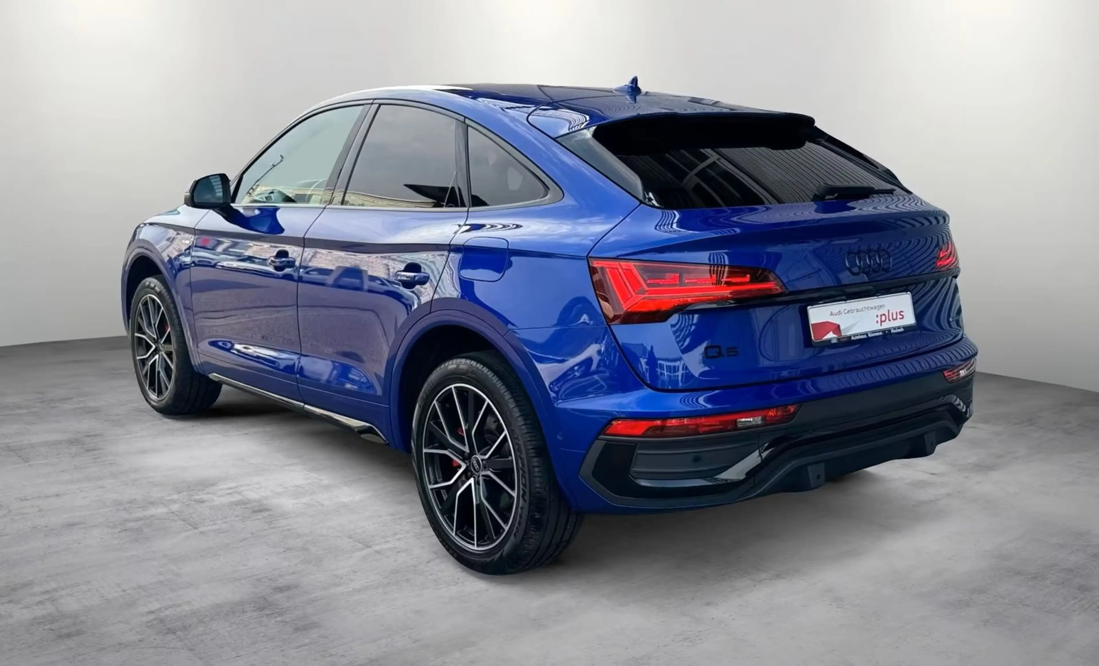 Audi Q5 Sportback 50 TFSI e S-Line Matrix-Head-up — photo 2