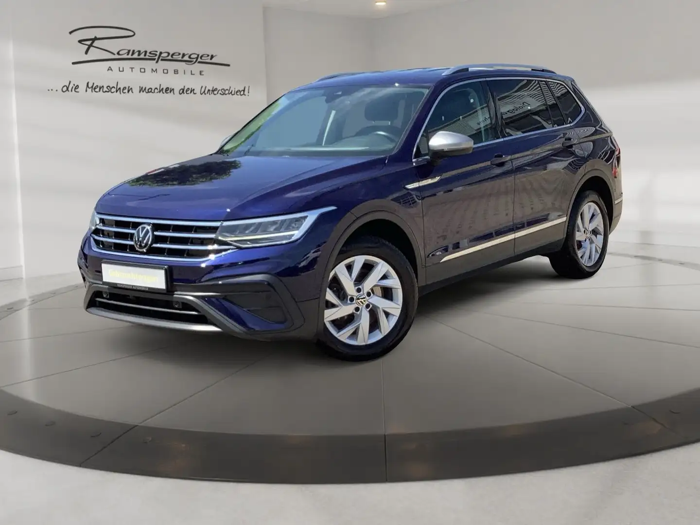 Volkswagen Tiguan Allspace 2.0 TSI DSG Life 4M. AHK ACC LED Blau - 2