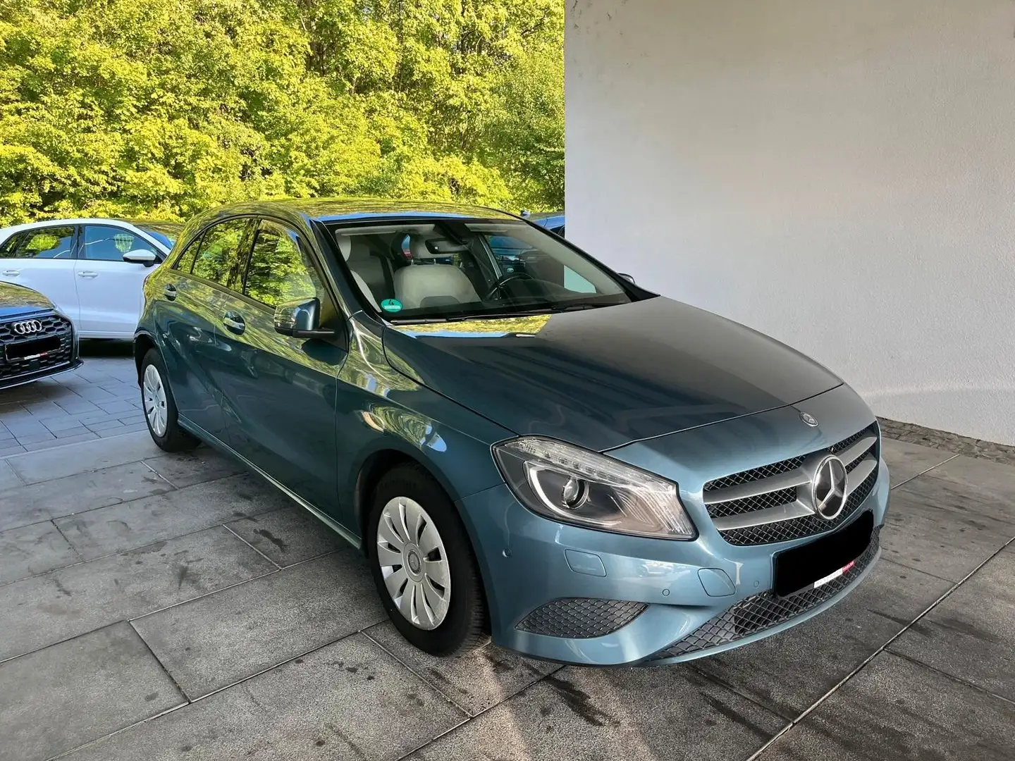 Mercedes-Benz A 180 BlueEfficiency*Bi-Xenon*Park-Assist. Blau - 1