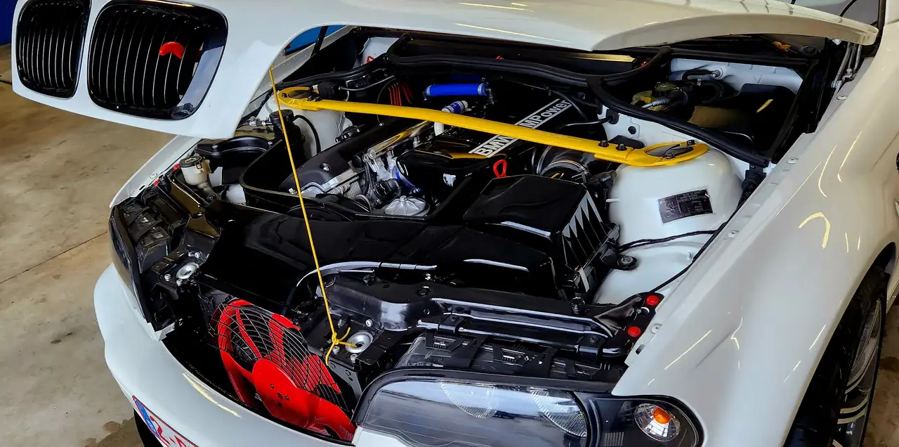 BMW M3 3.2i 24v, foto 8